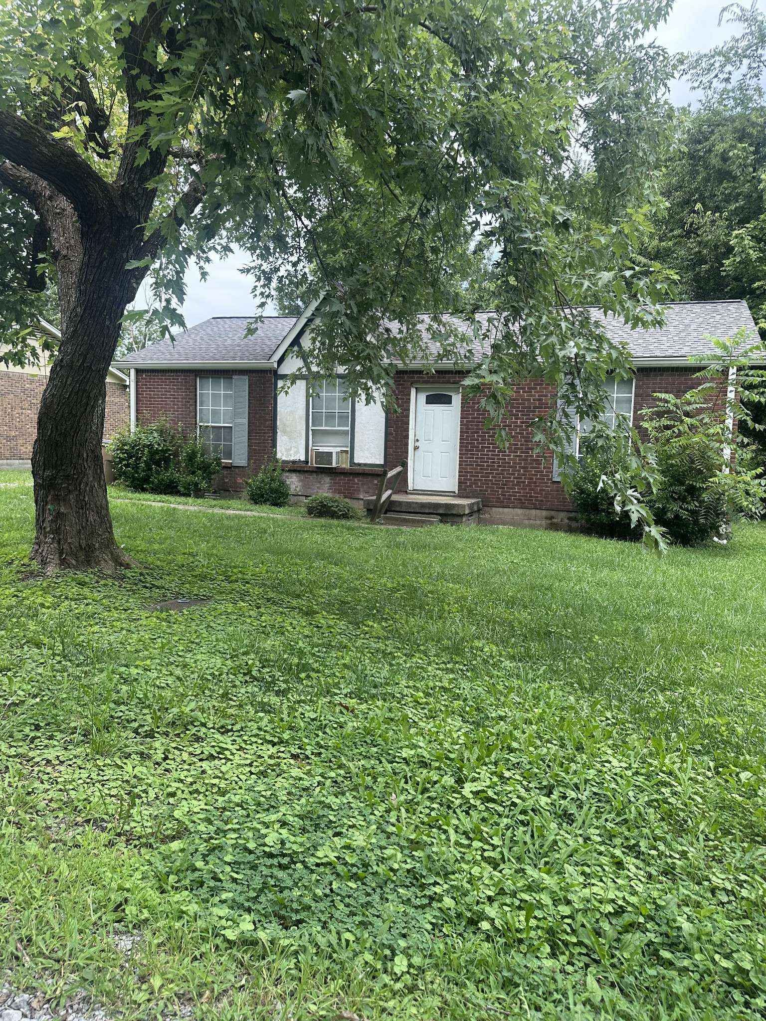 112 Benzing Rd, Antioch, TN 37013