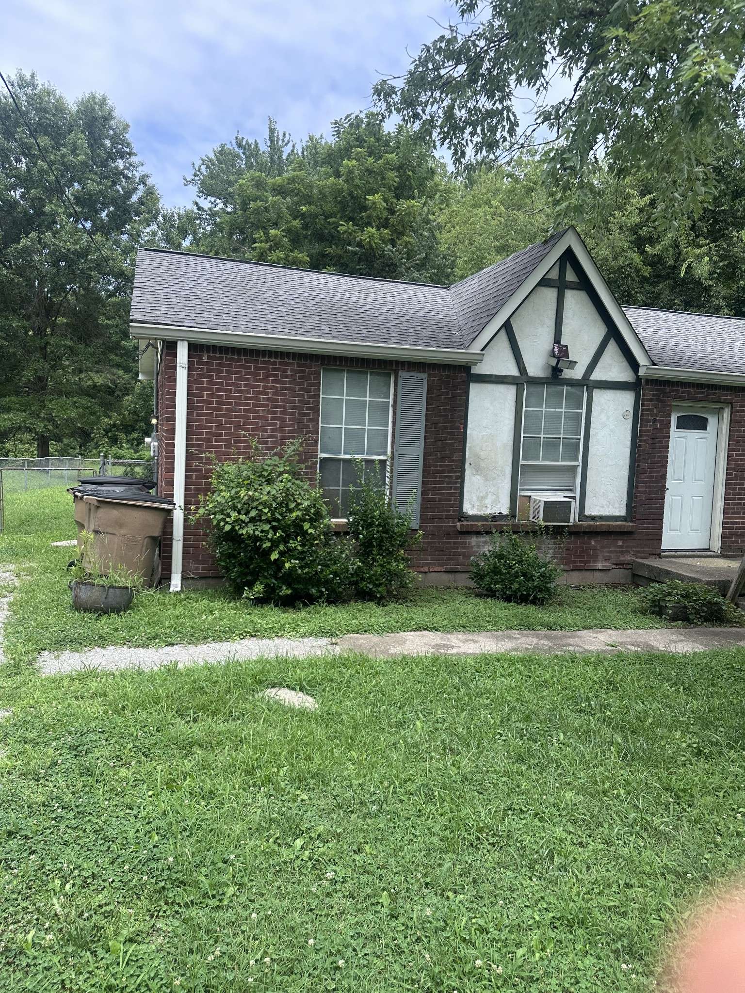 112 Benzing Rd, Antioch, TN 37013