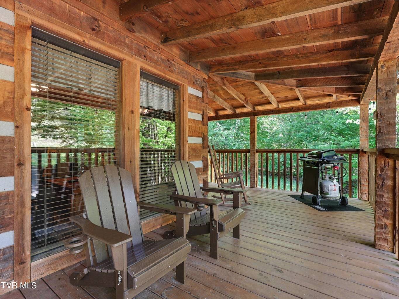 1561 Jobey Green Hollow Rd, Sevierville, TN 37876