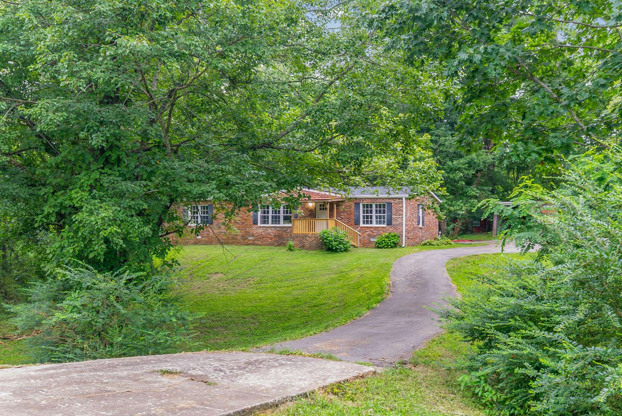 5021 Highway 100, Lyles, TN 37098