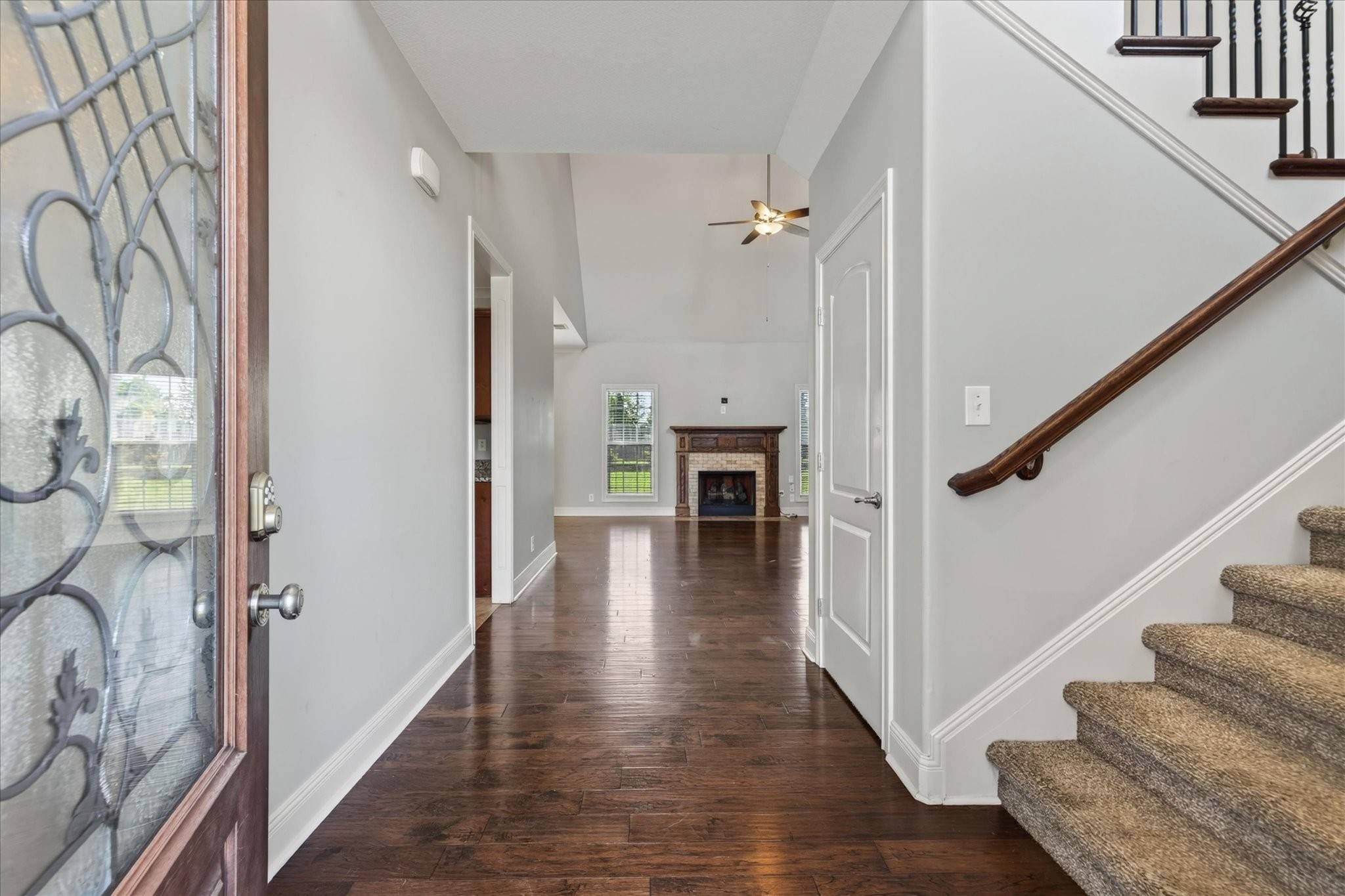304 Retriever Ct, Clarksville, TN 37043
