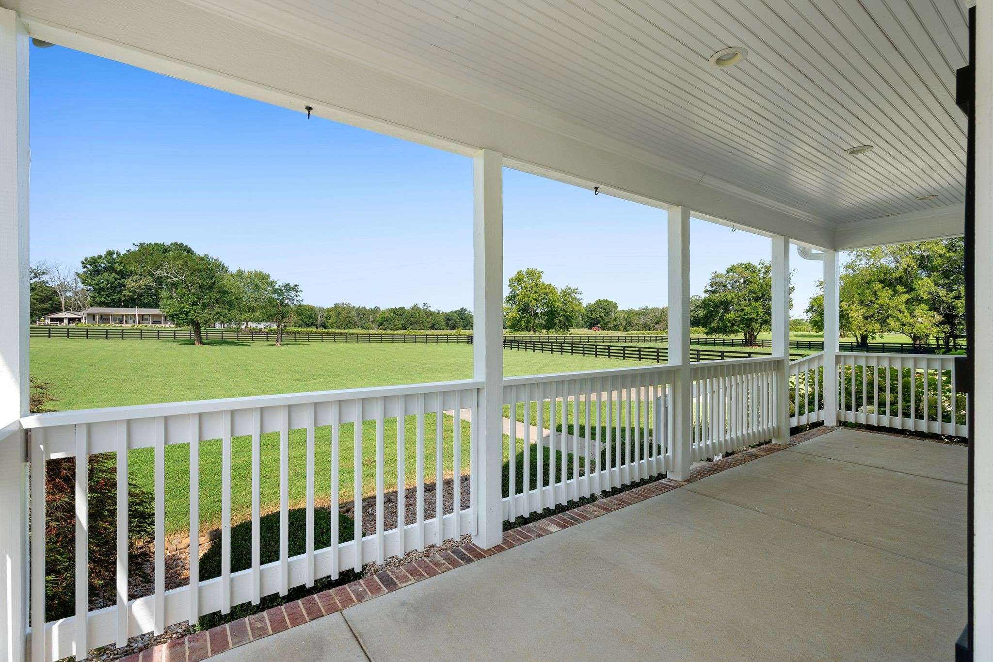 4597 Broiles Rd, Christiana, TN 37037