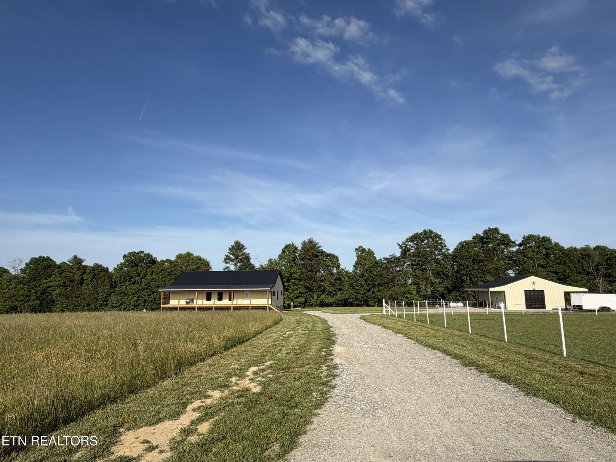 110 Don Conatser Rd, Allardt, TN 38504