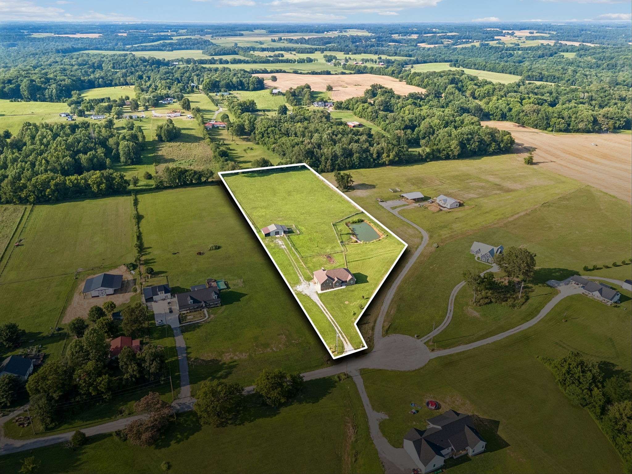 1088 Atkins Road Ext, Cedar Hill, TN 37032