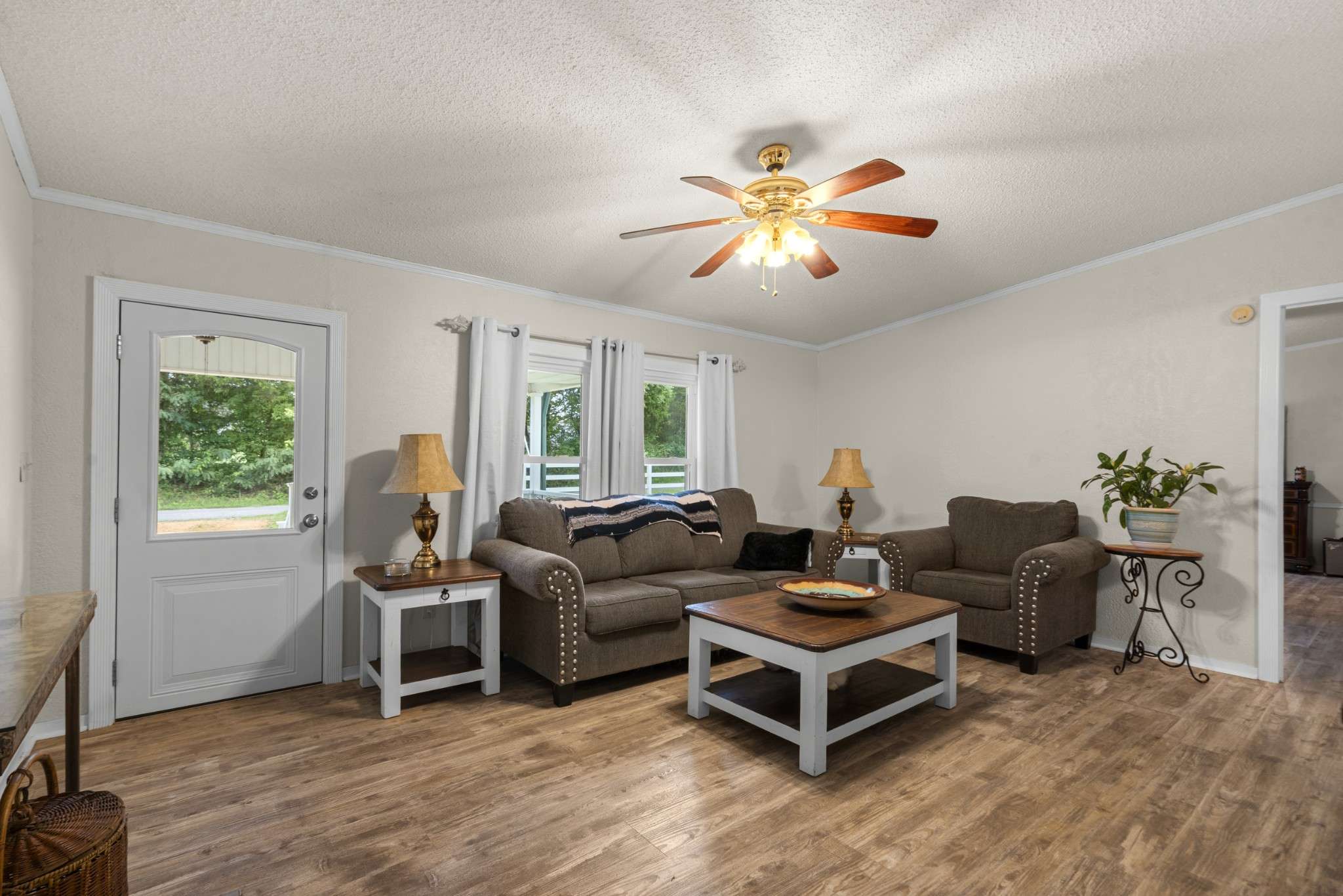 6560 Piney River Rd, Bon Aqua, TN 37025