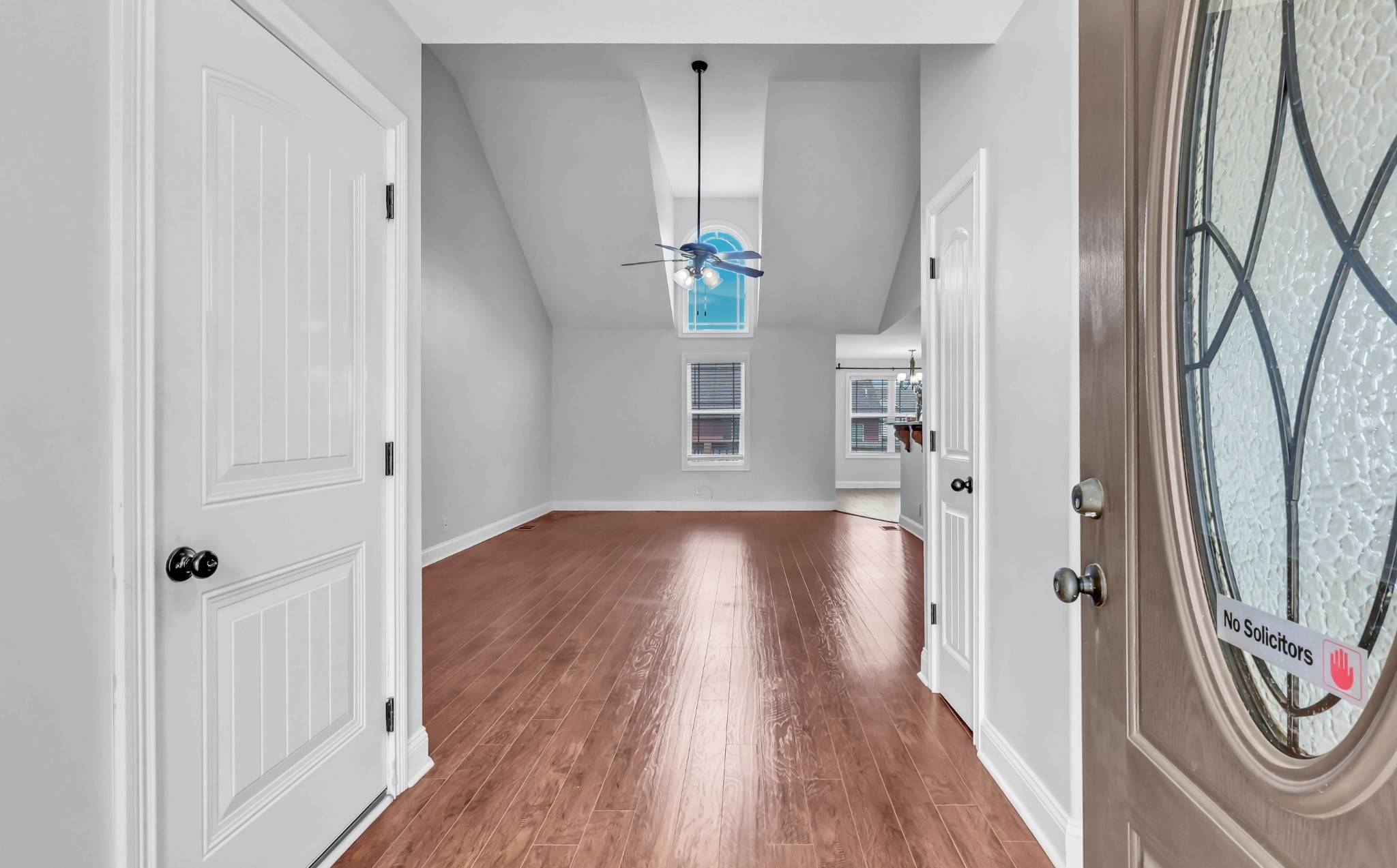 208 Azalea Dr, Oak Grove, KY 42262