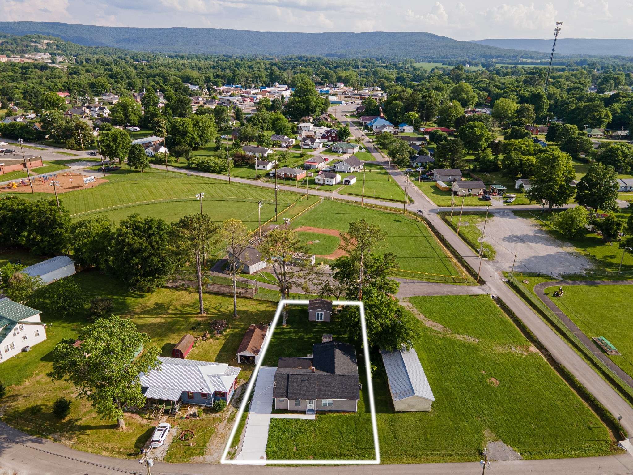 121 Popular St #N, Cowan, TN 37318