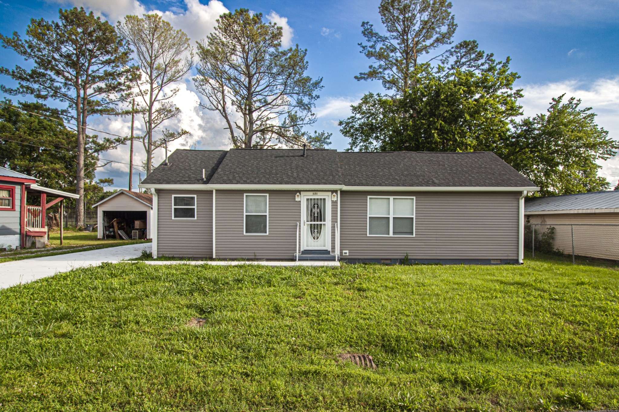 121 Popular St #N, Cowan, TN 37318
