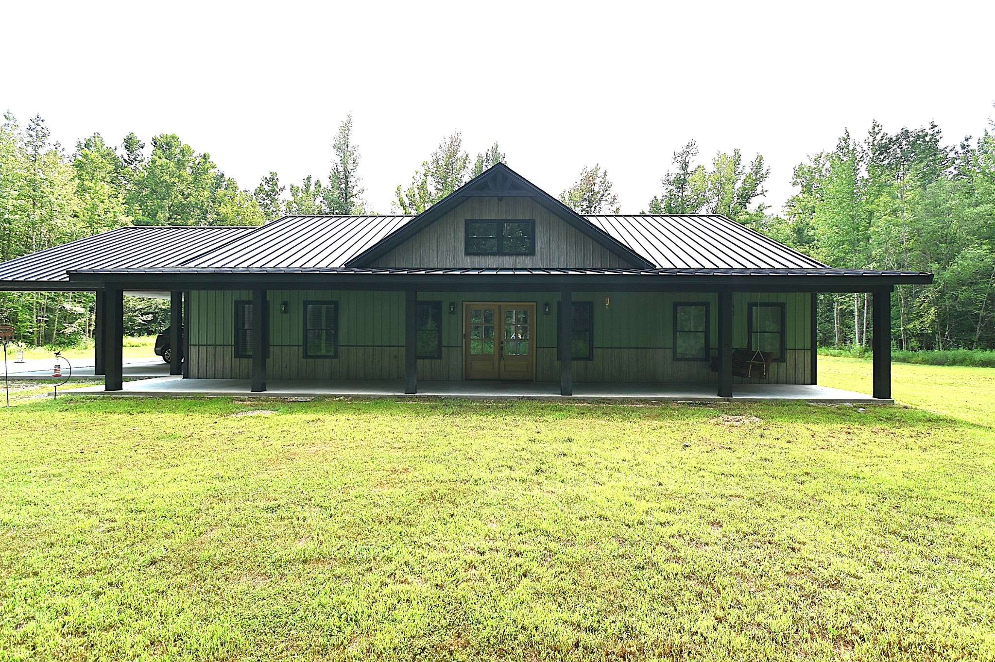 4897 Lick Creek Rd, Linden, TN 37096