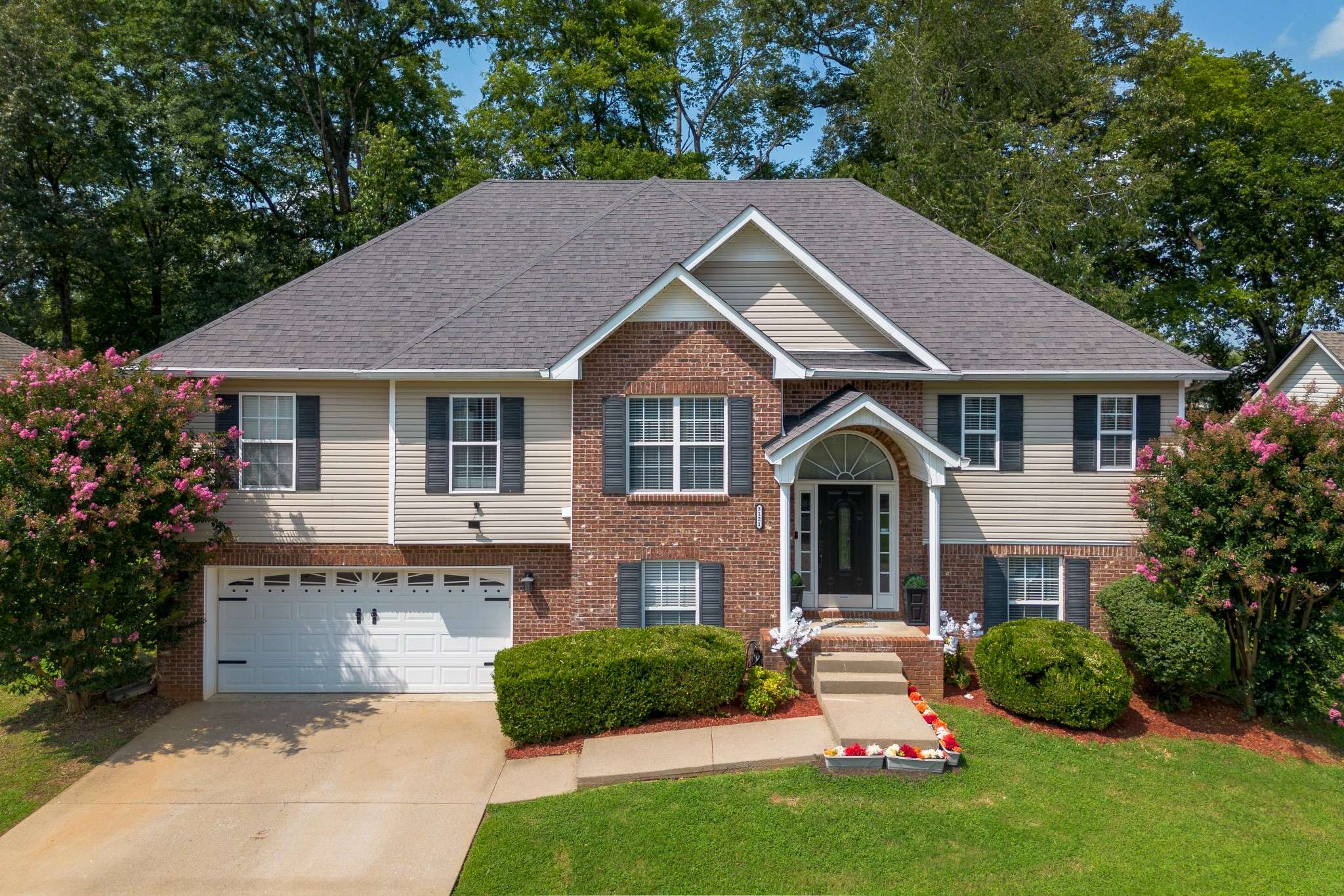 3121 Holly Pt, Clarksville, TN 37043