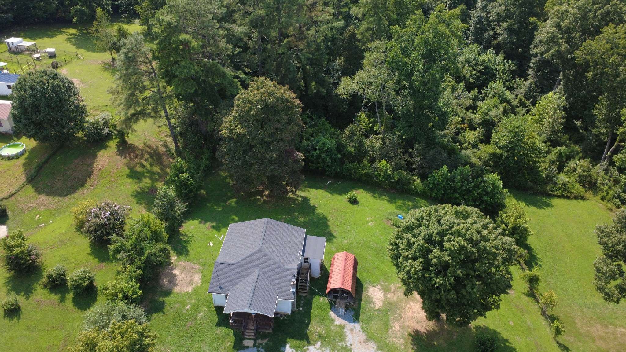 10132 Bee Branch Rd, Bon Aqua, TN 37025