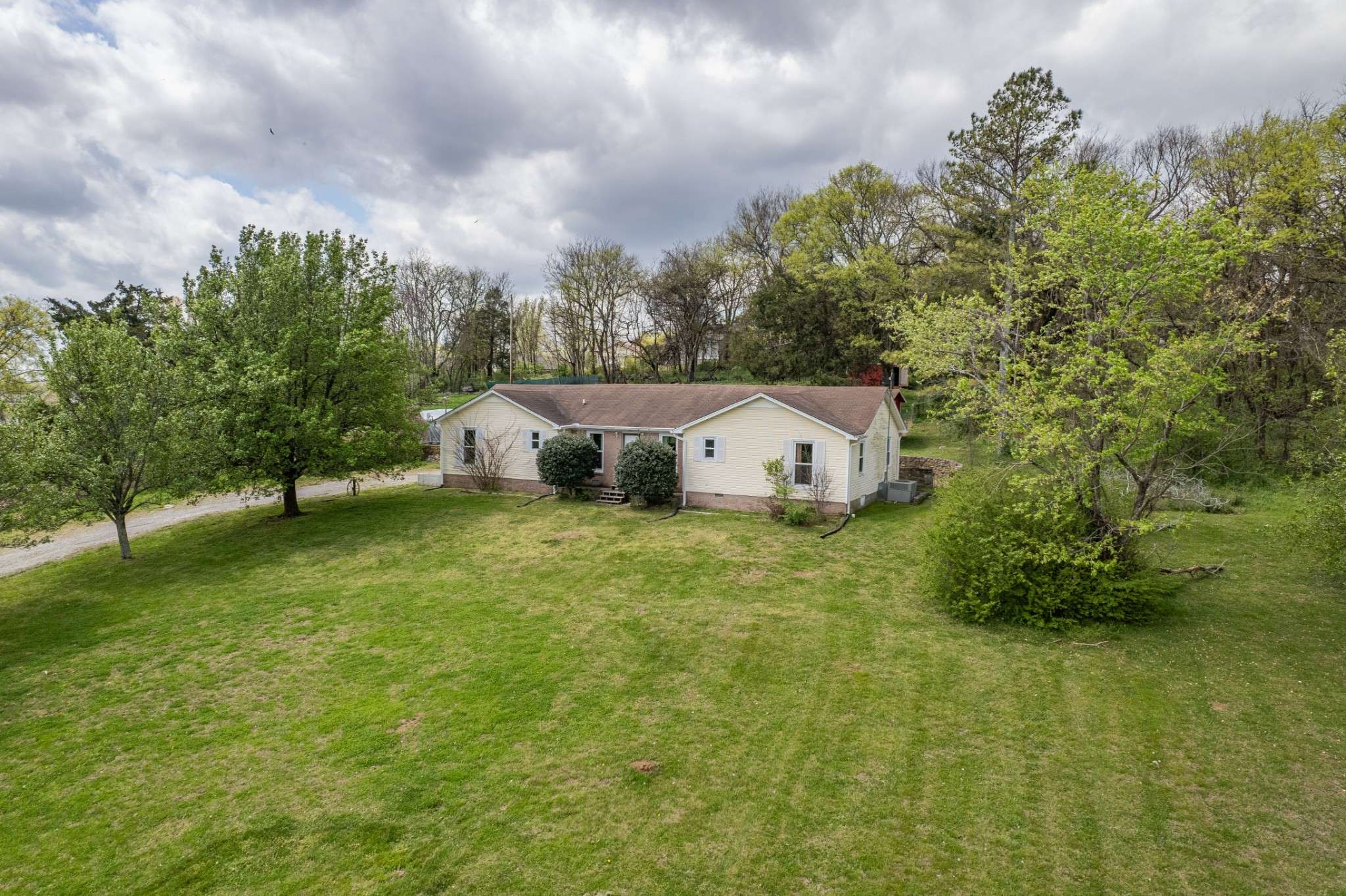 511 N Main St, Cornersville, TN 37047