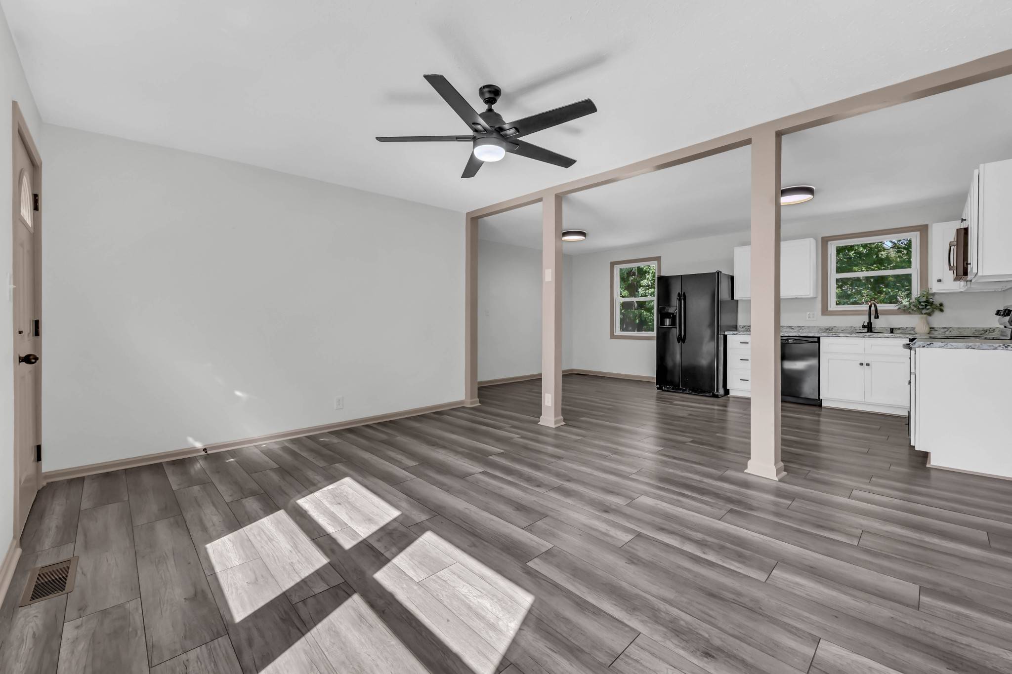 641 Cleveland Dr, Clarksville, TN 37042