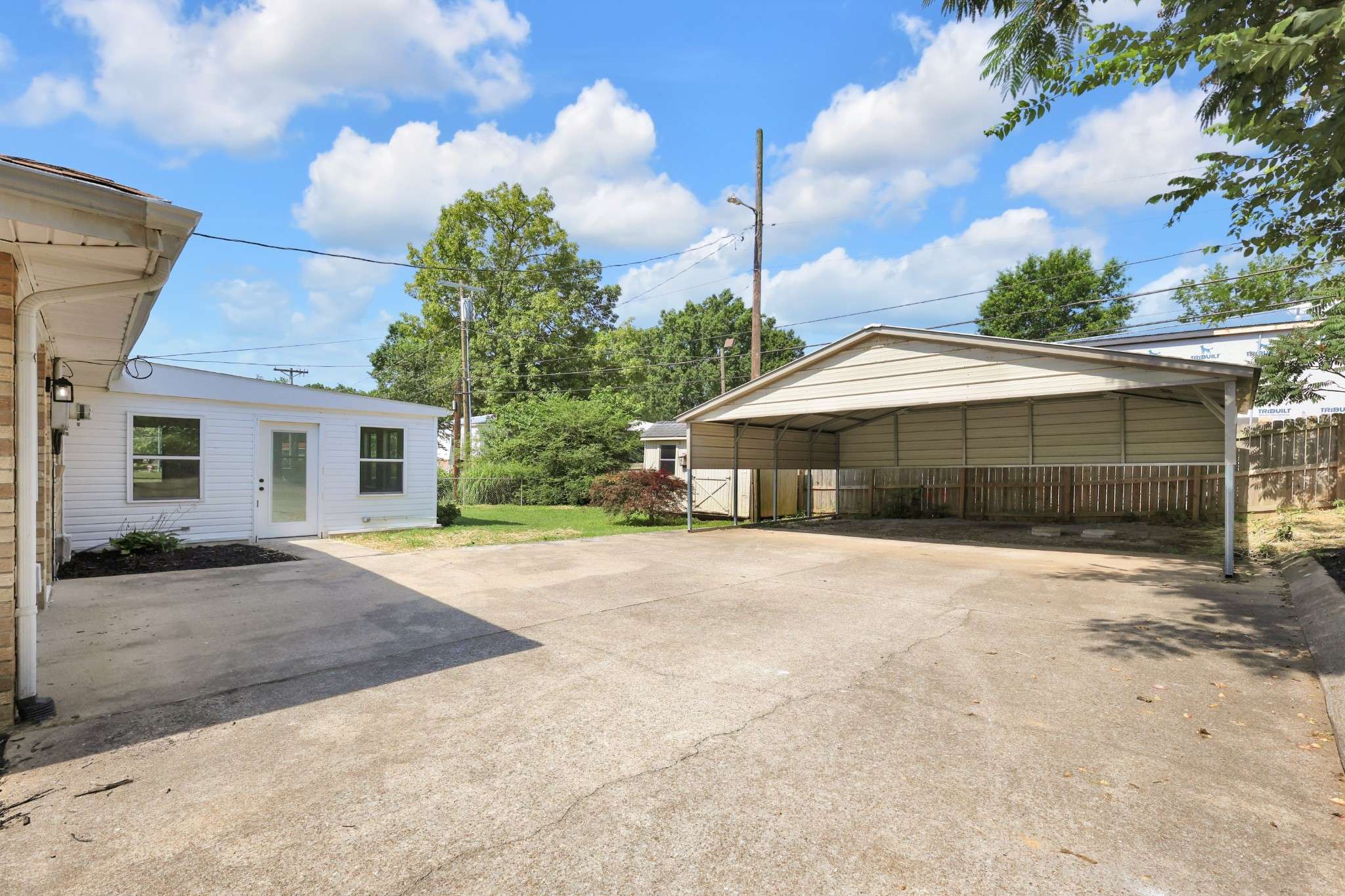 852 Glendale Dr, Clarksville, TN 37043