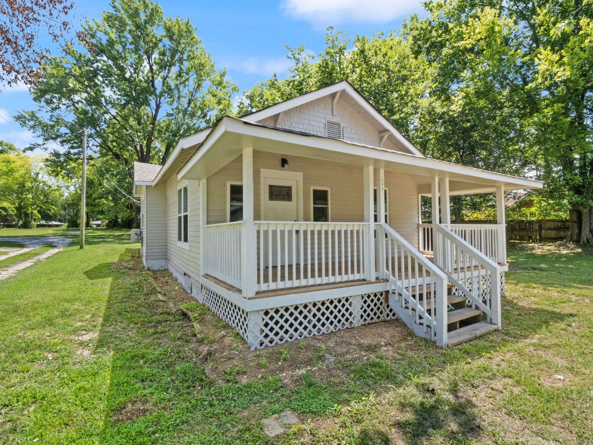 108 Cedar St, Bruceton, TN 38317