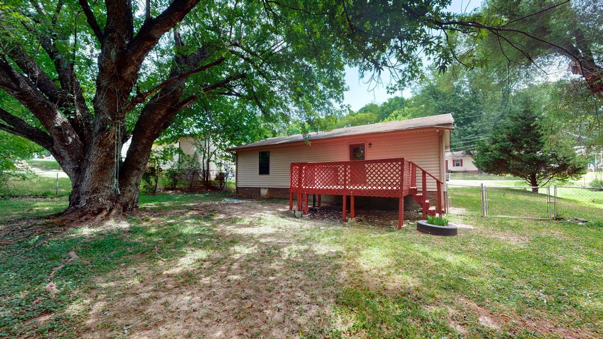 14 Cable Rd, Oak Grove, KY 42262