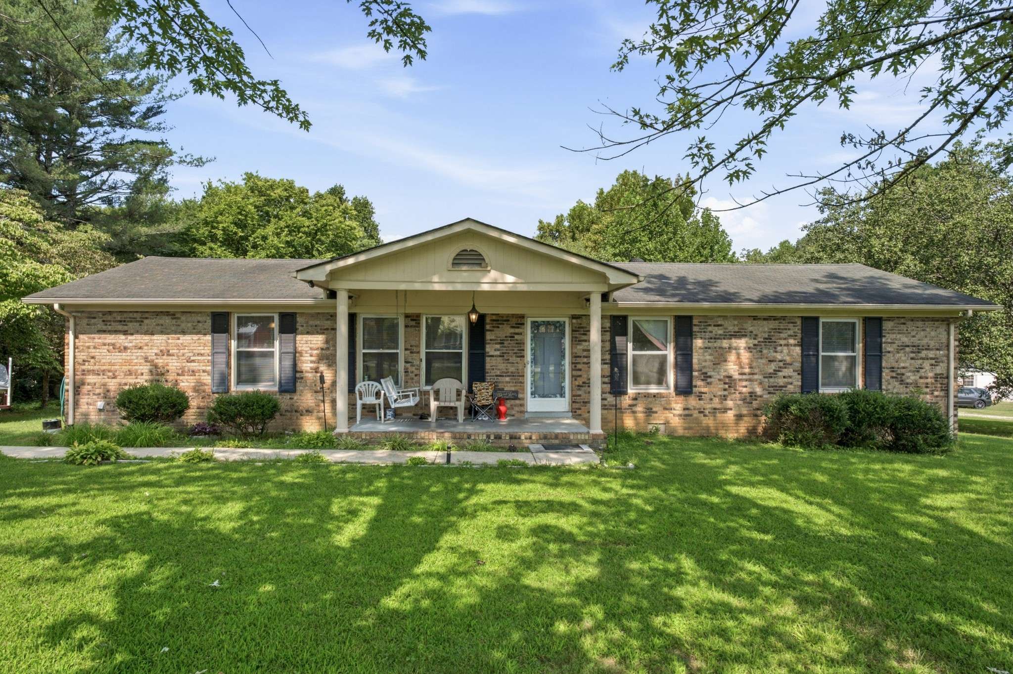 9106 Holmes Creek Rd, Smithville, TN 37166
