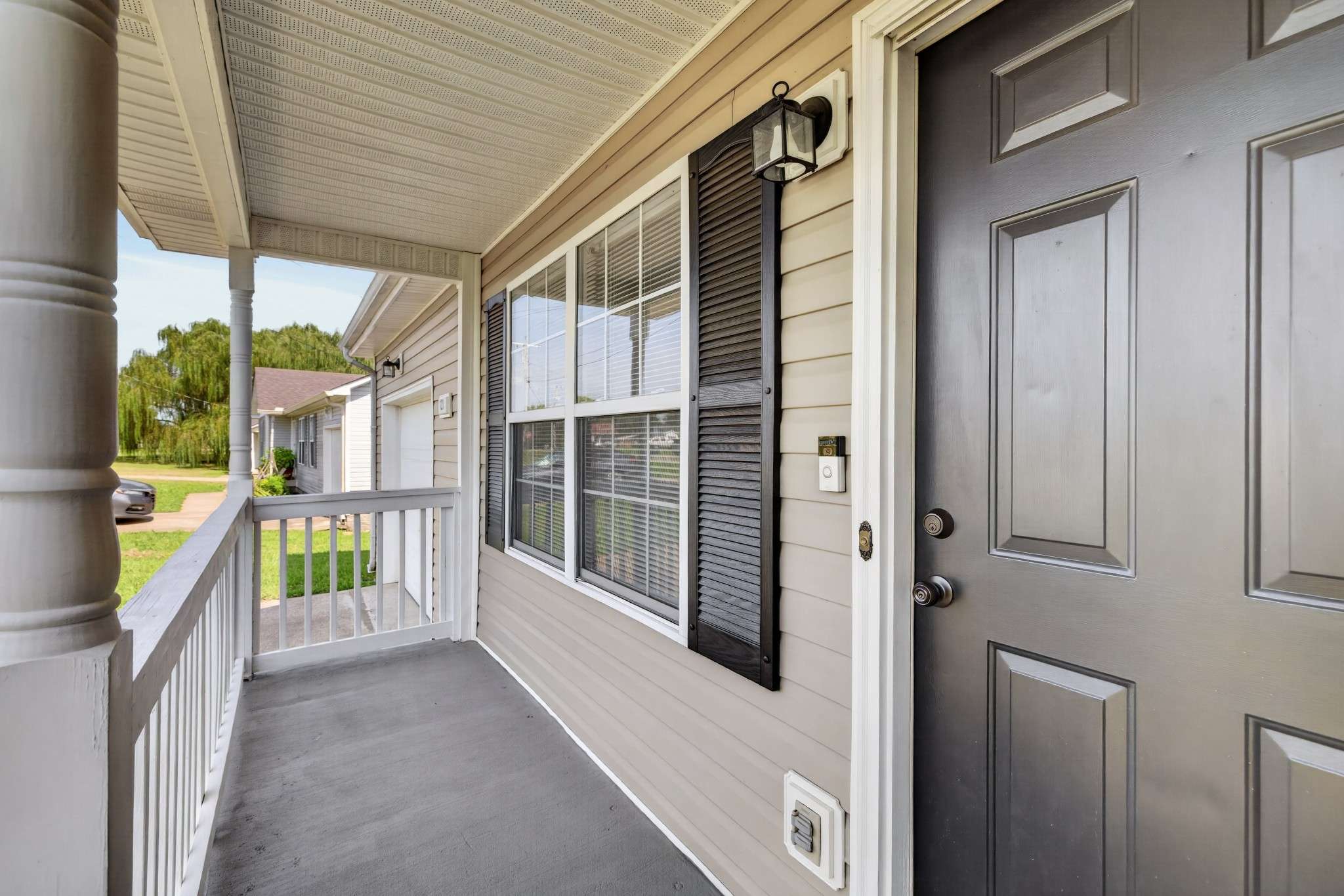 121 Gleaves Ln, Oak Grove, KY 42262