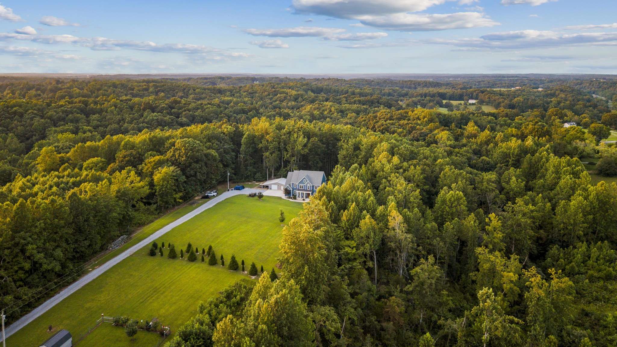 1174 Old Mount Vernon Rd, Bethpage, TN 37022