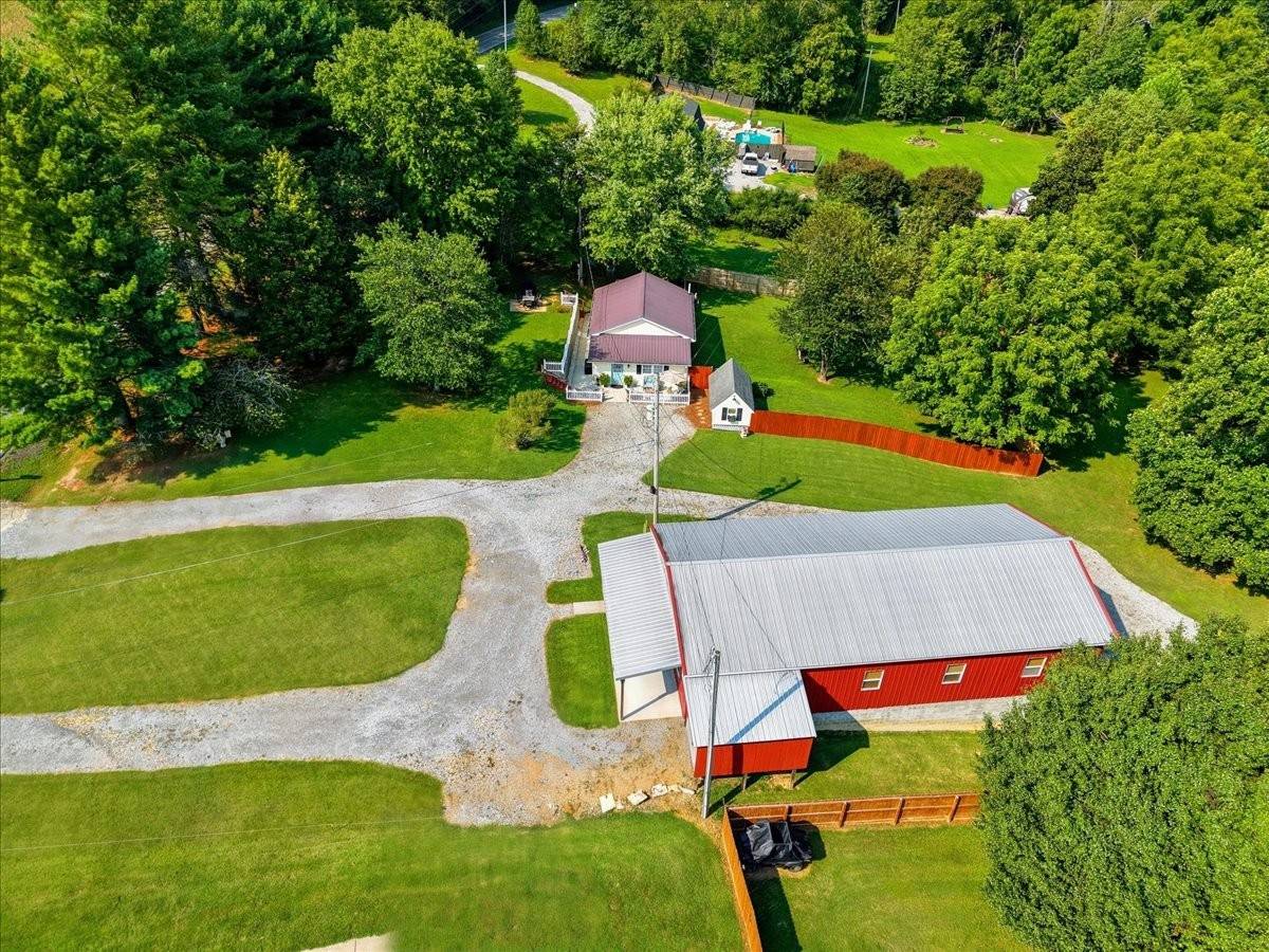 8175 Cedar Grove Rd, Cross Plains, TN 37049