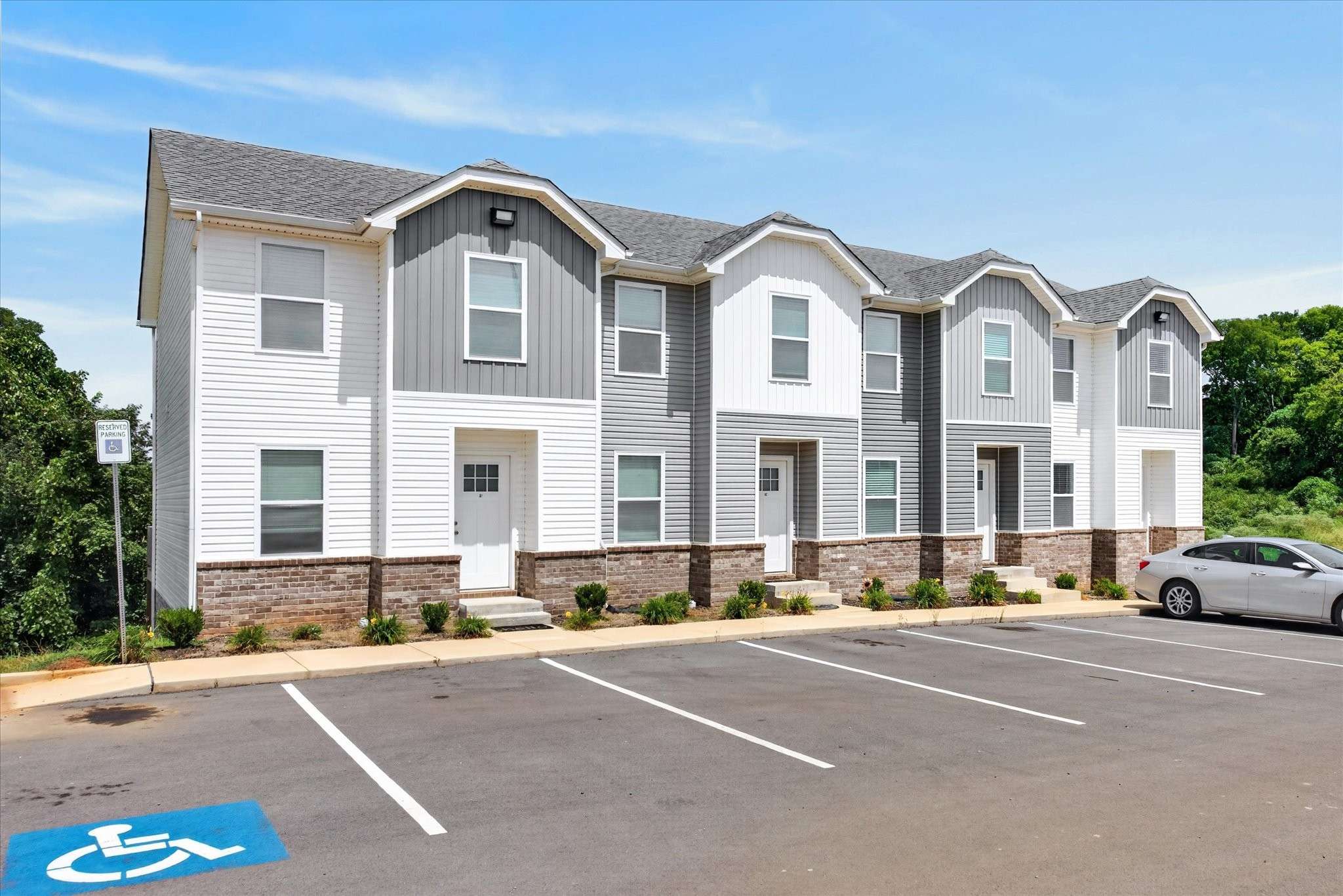 919 Martin St #A4, Clarksville, TN 37040