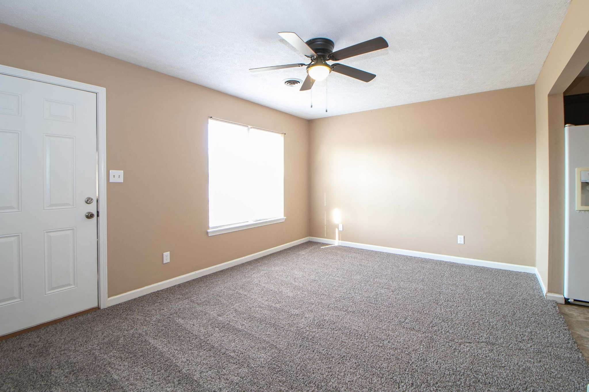 411 Eddy St, Oak Grove, KY 42262