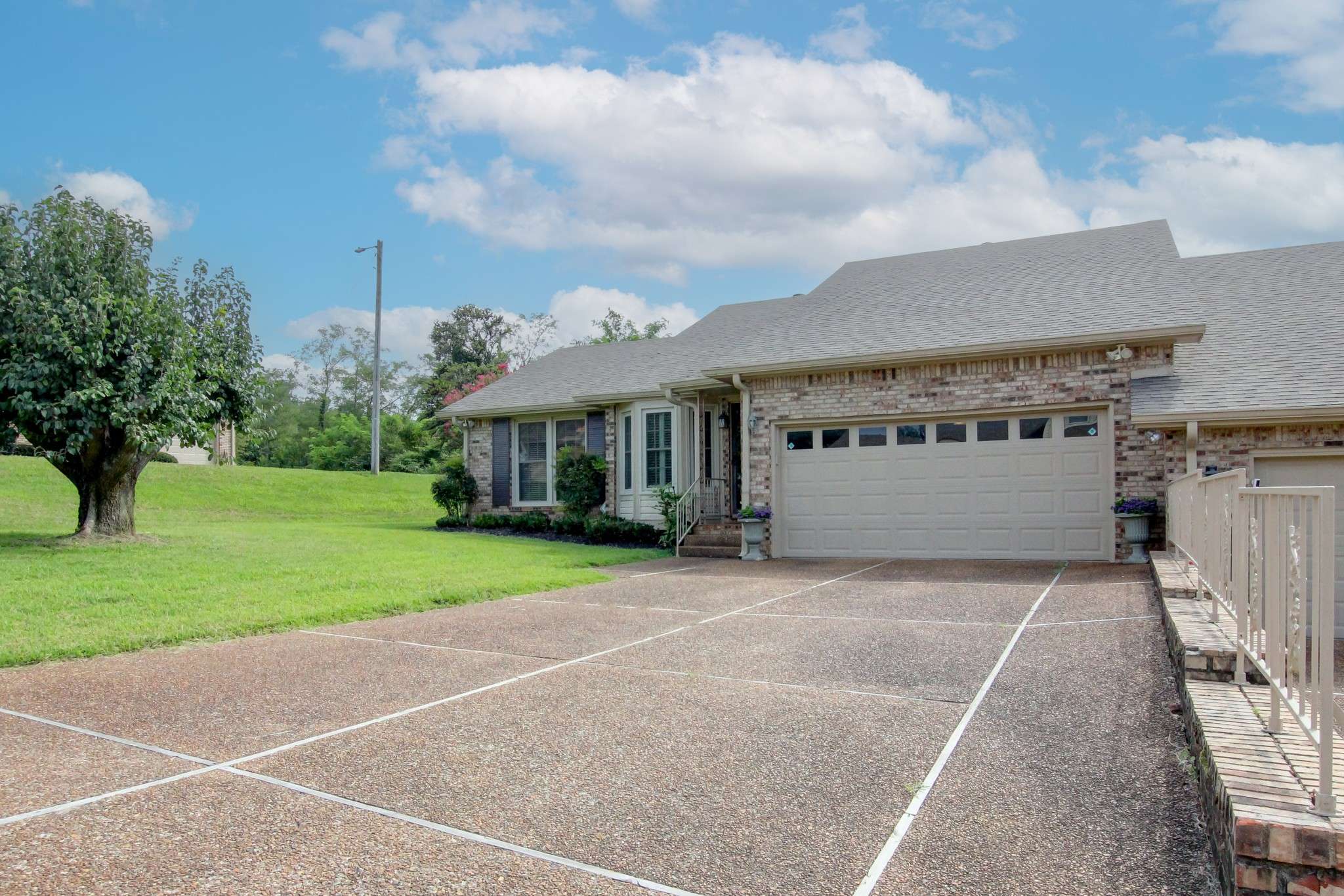 1818 Memorial Dr #25, Clarksville, TN 37043