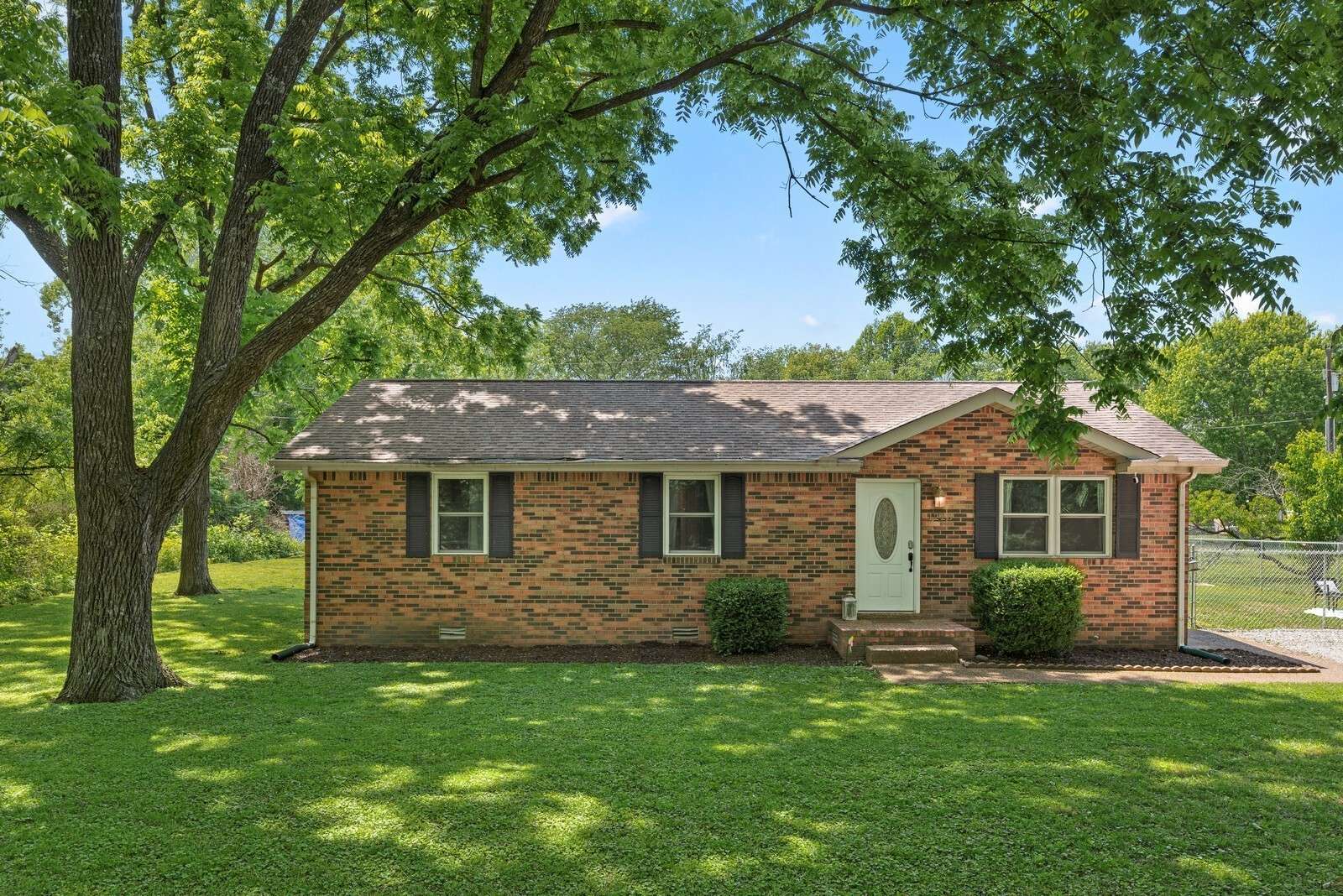 1223 Pleasant View Main St, Pleasant View, TN 37146