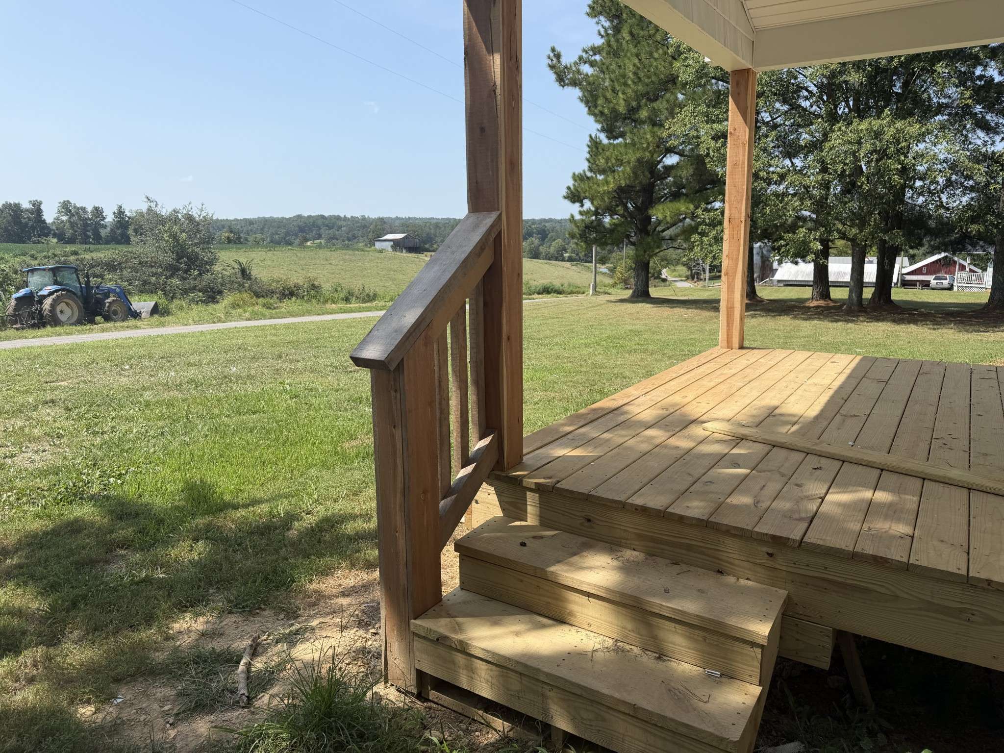 895 Harve Brown Rd, Bethpage, TN 37022