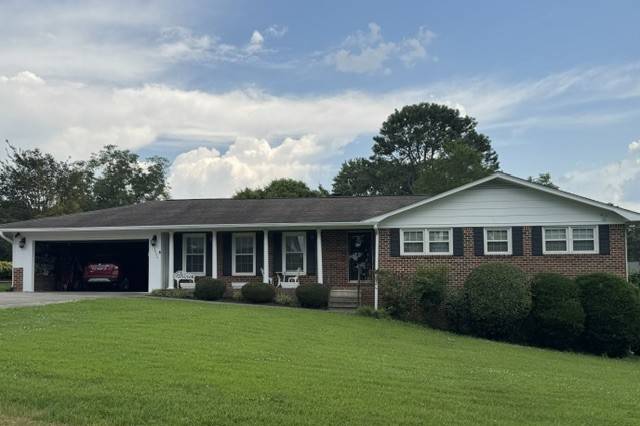3940 Bow St #NE, Cleveland, TN 37312