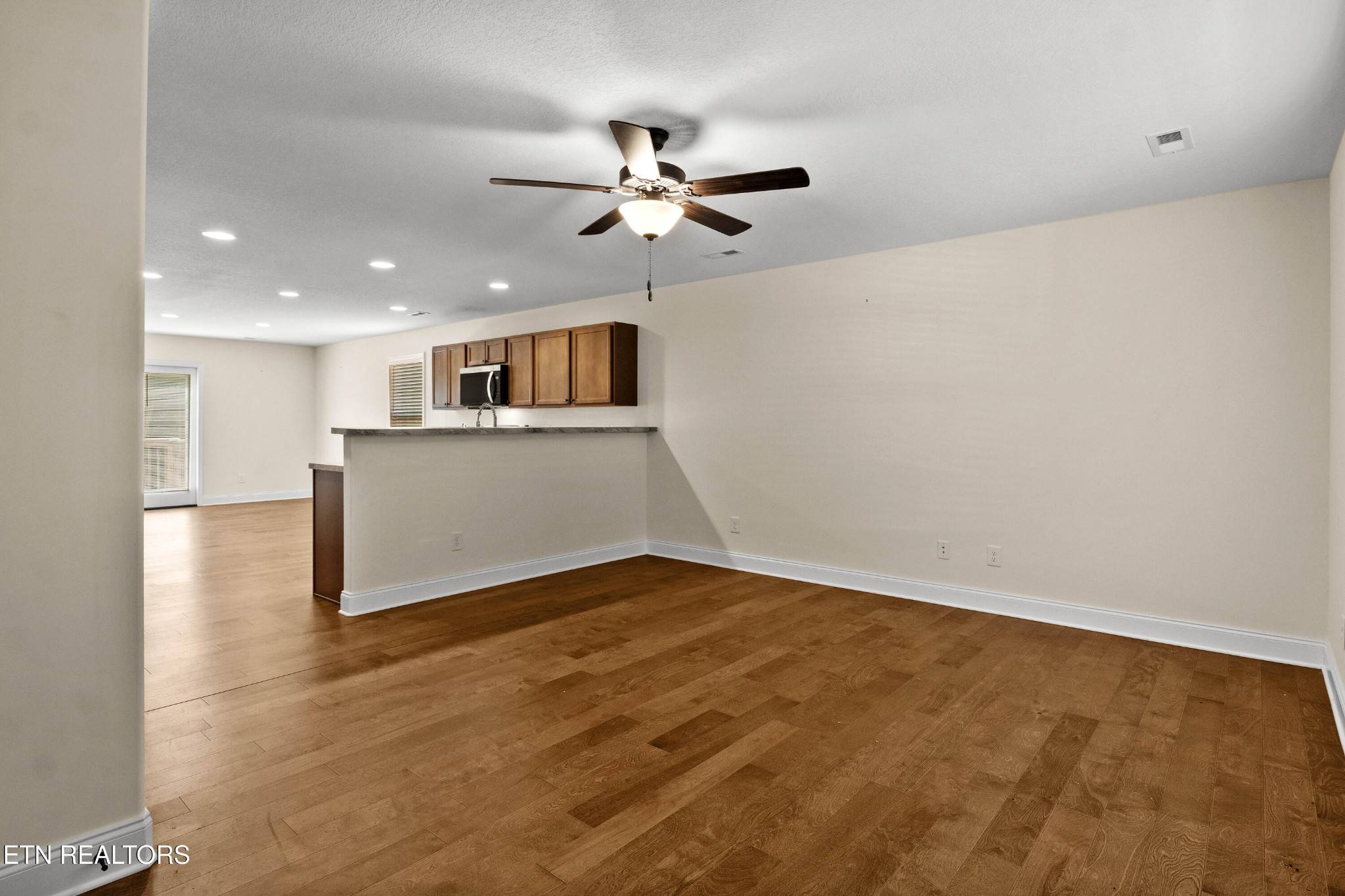 8021 Poplar Grove Lane, Powell, TN 37849