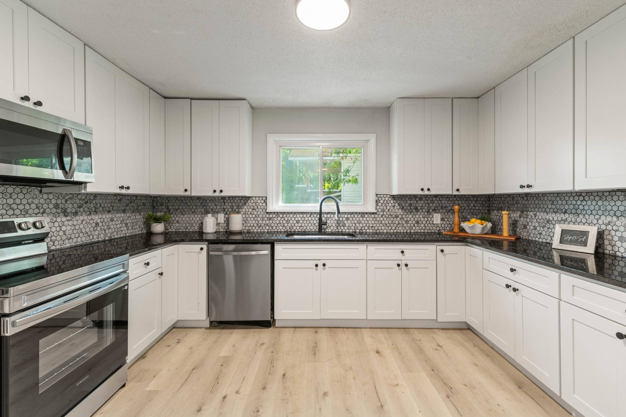 208 Flora Circle, Chattanooga, TN 37415