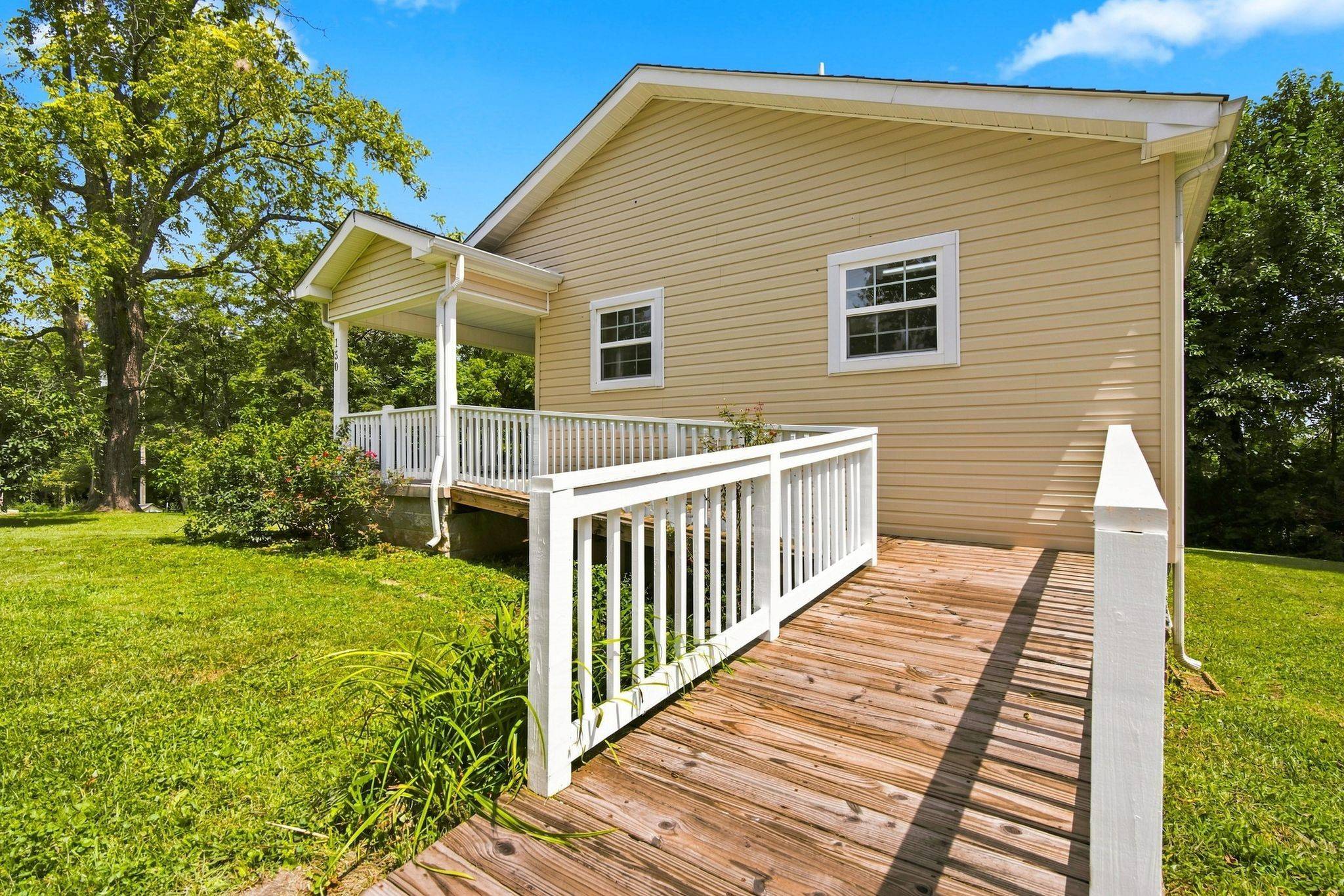 150 Higdon Ln, Monterey, TN 38574