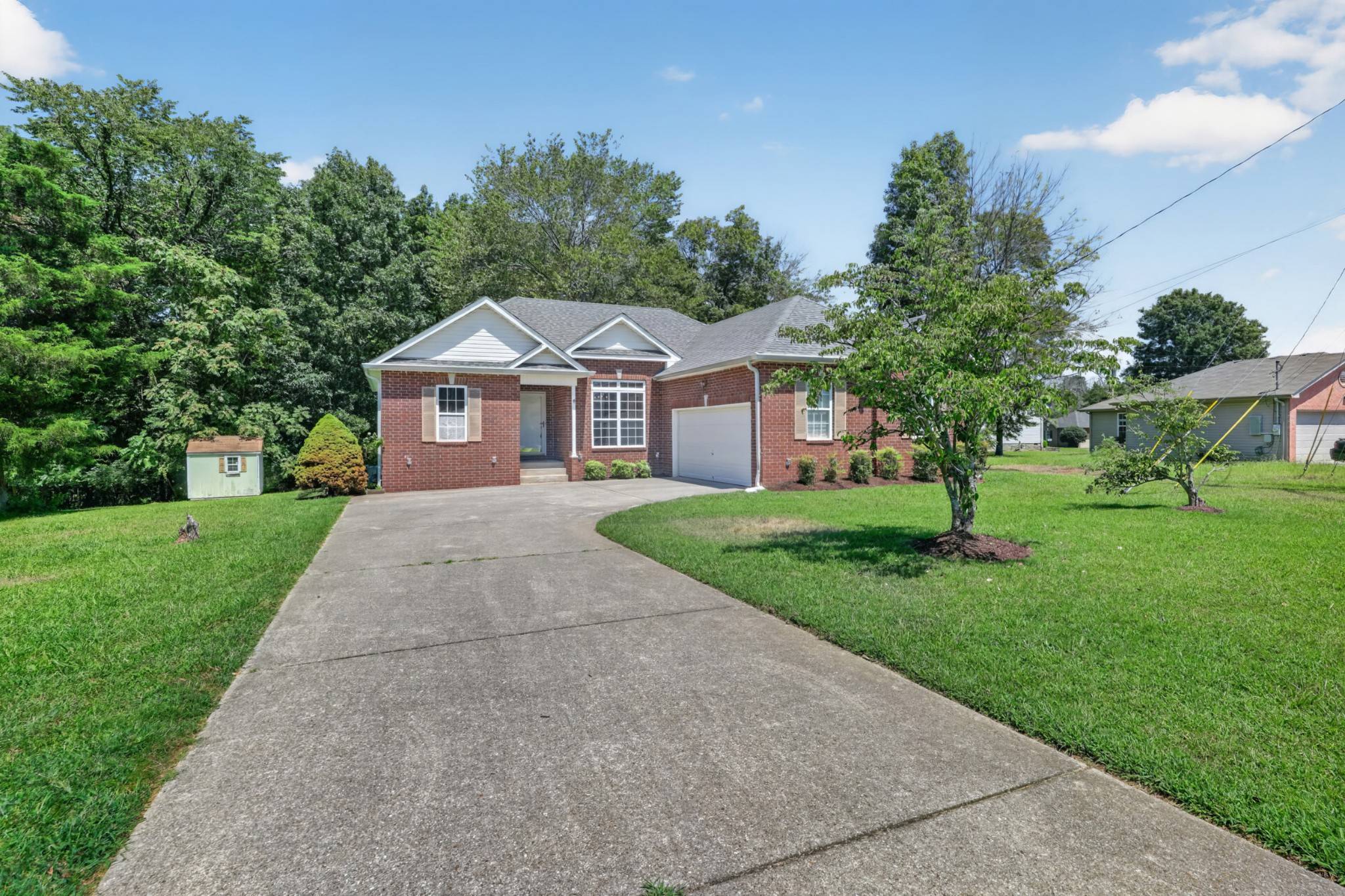 253 Oak Point Ln, Mount Juliet, TN 37122