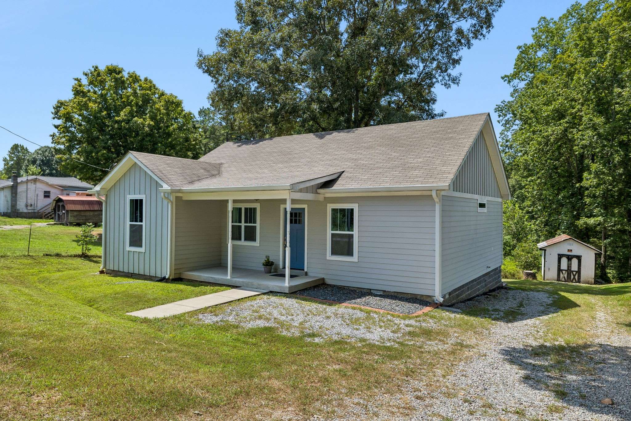 10124 Bee Branch Rd, Bon Aqua, TN 37025