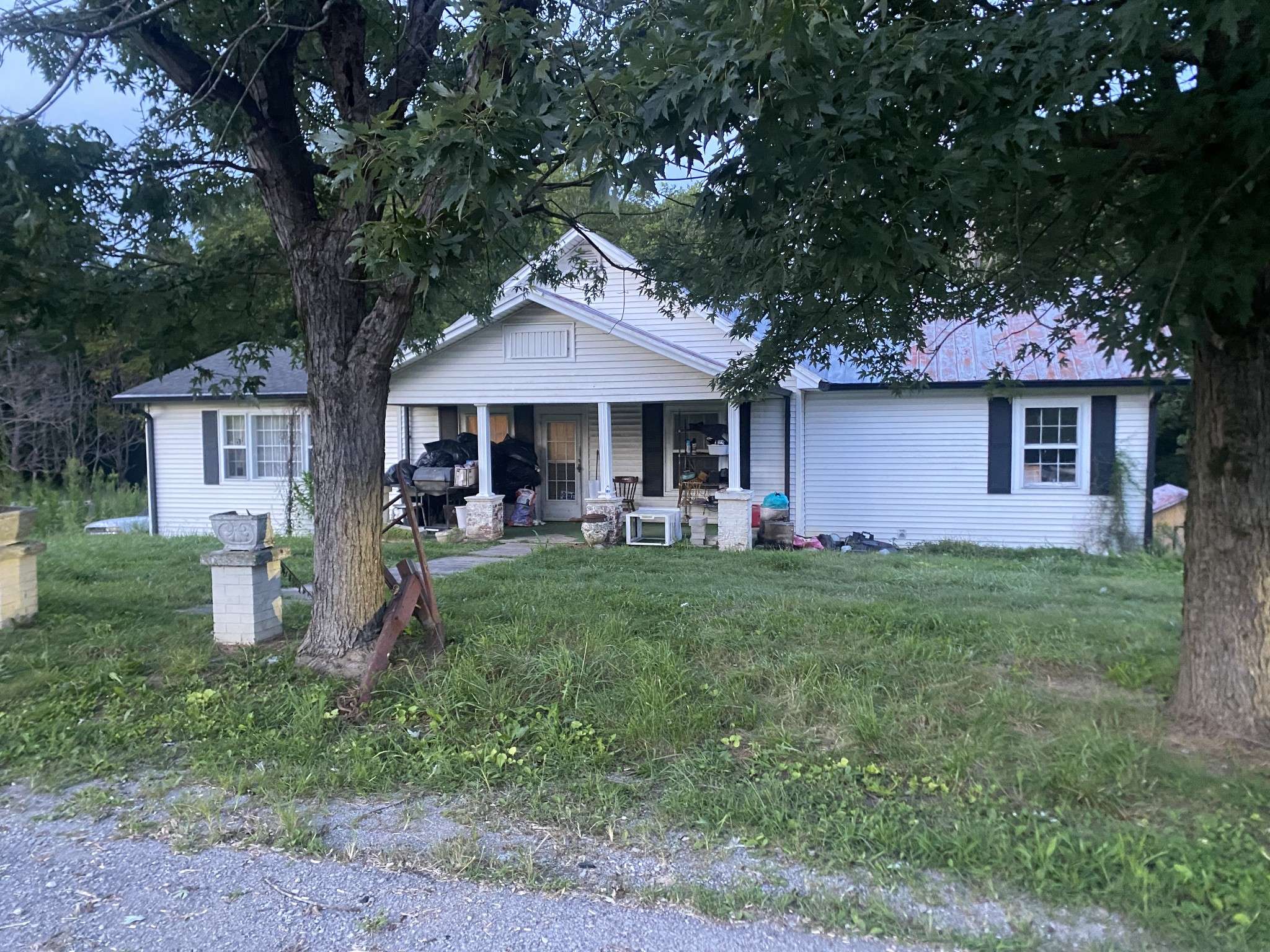 2144 Yager Rd, Mcminnville, TN 37110