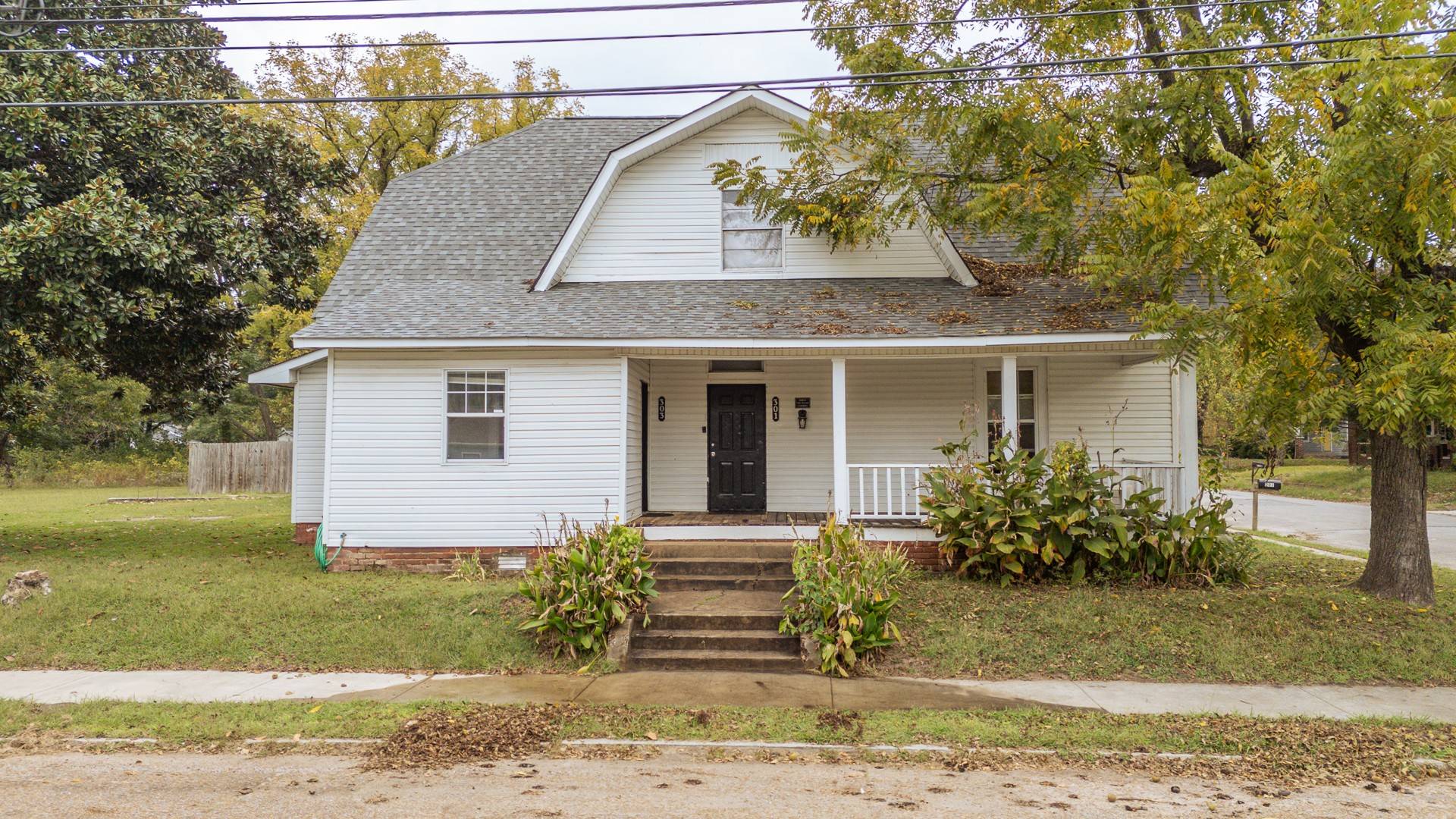 201 Fairgrounds St #N, Jackson, TN 38301