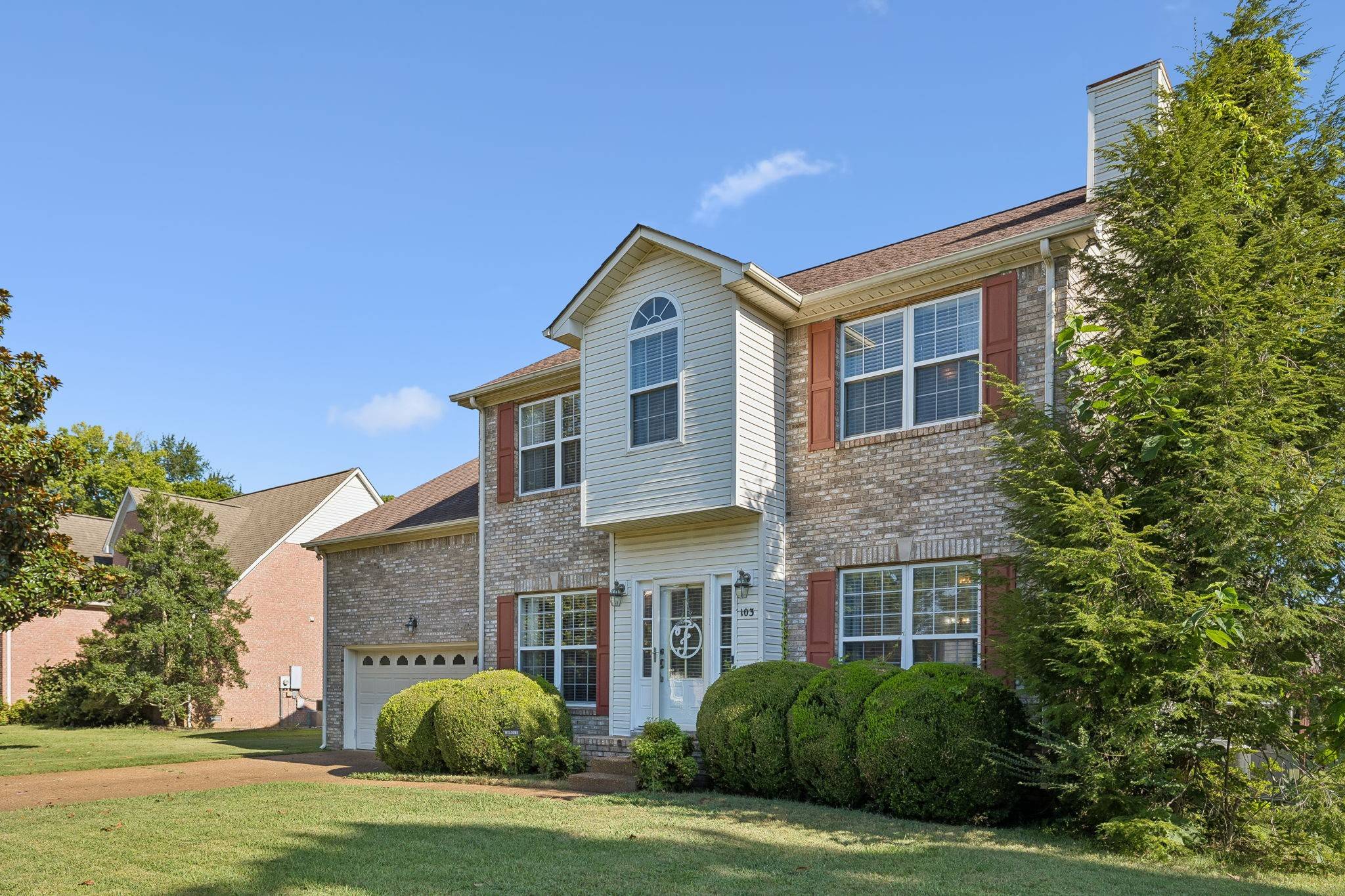 103 Overbrook Ct, Columbia, TN 38401