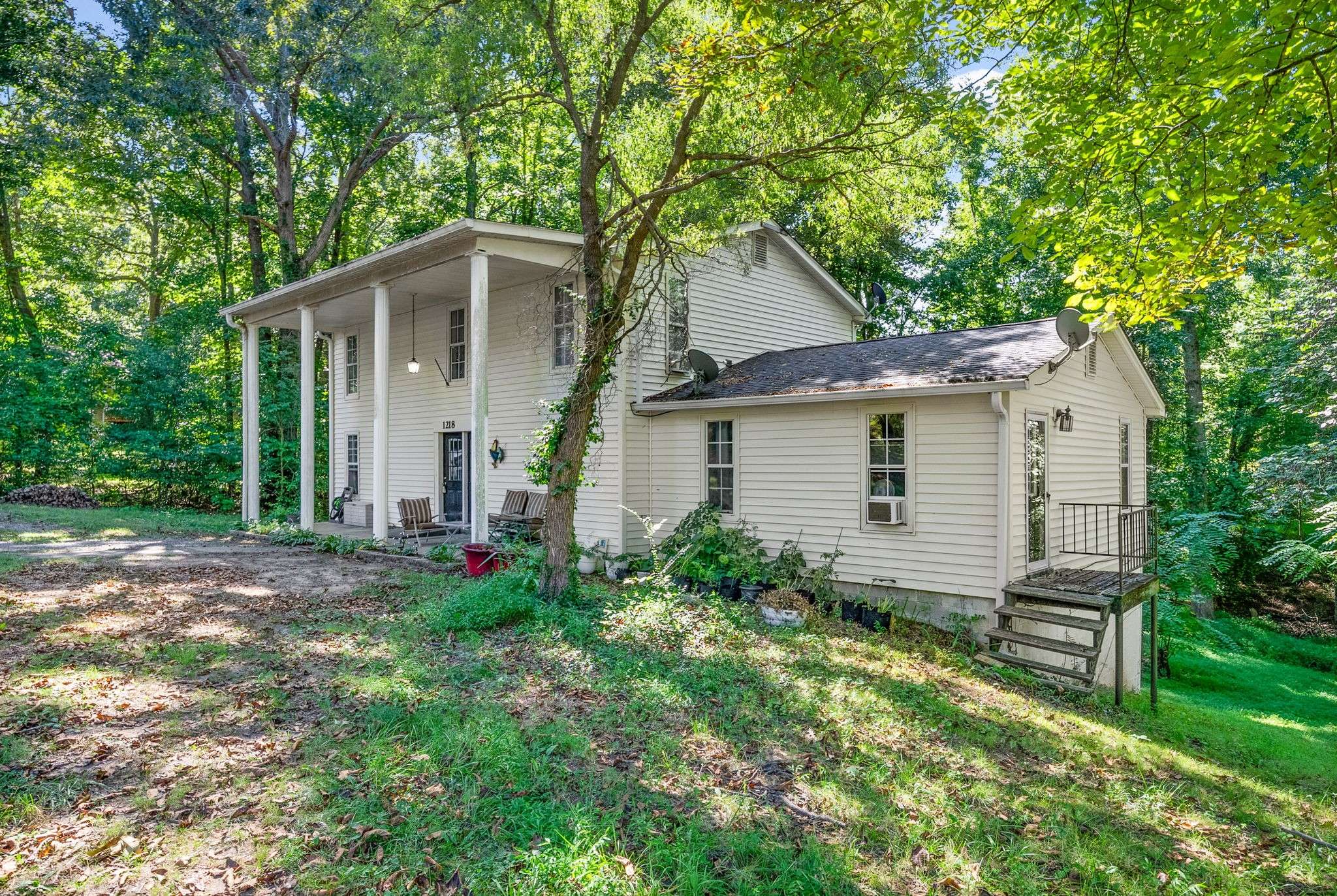 1218 Spring St, Dover, TN 37058
