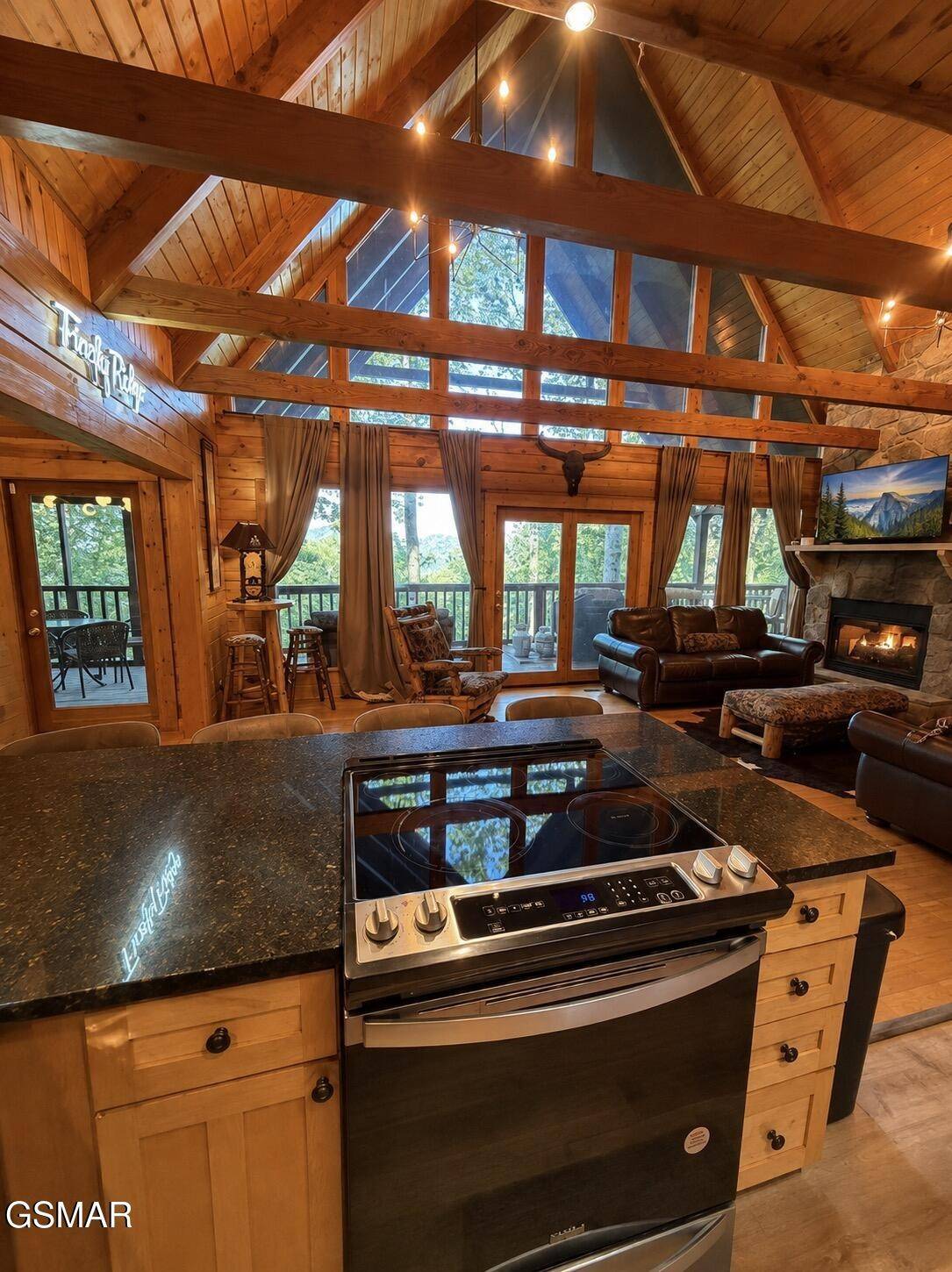 3085 Perry Circle Road, Sevierville, TN 37862