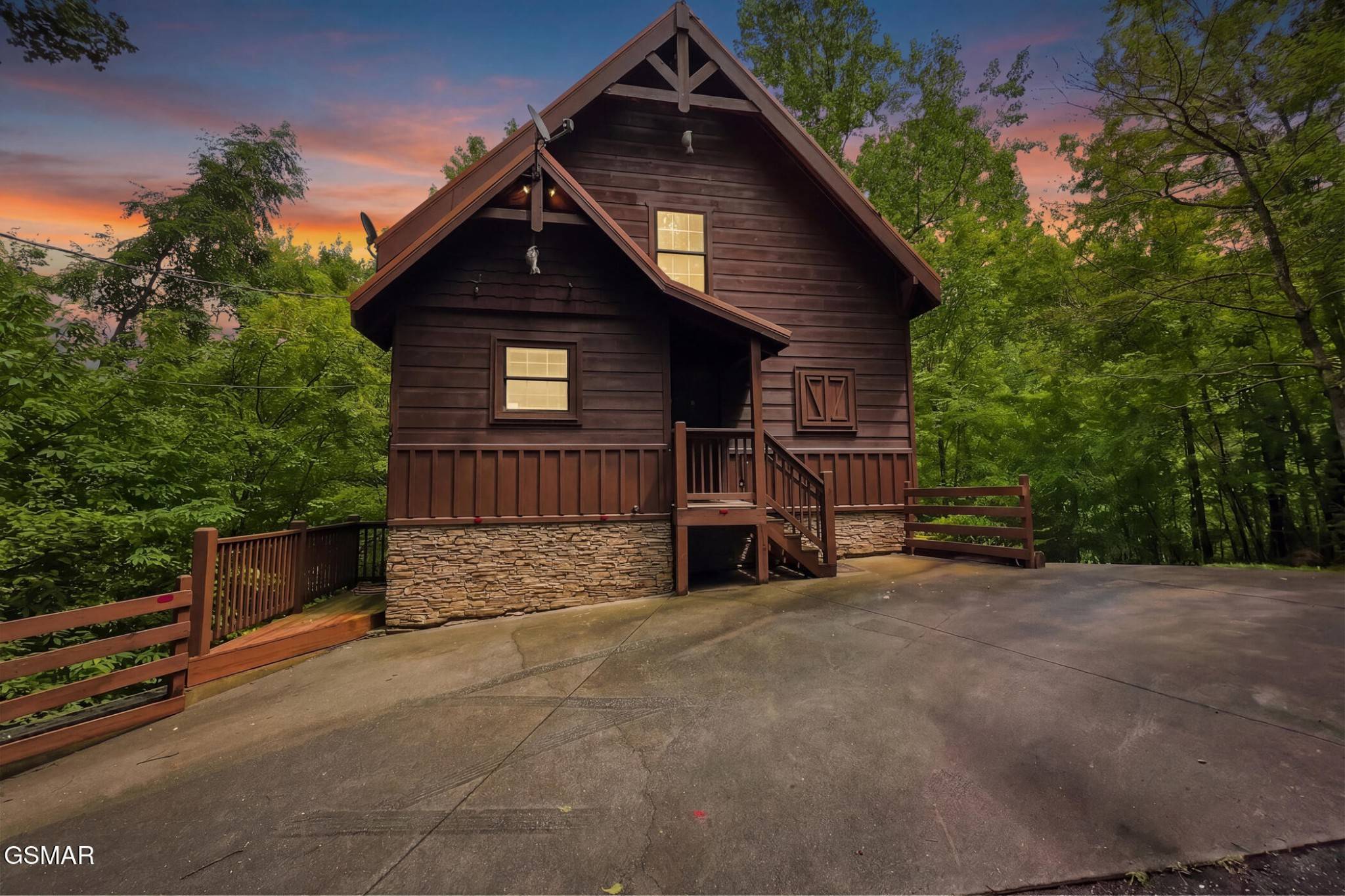 2416 Balsam Circle, Sevierville, TN 37876