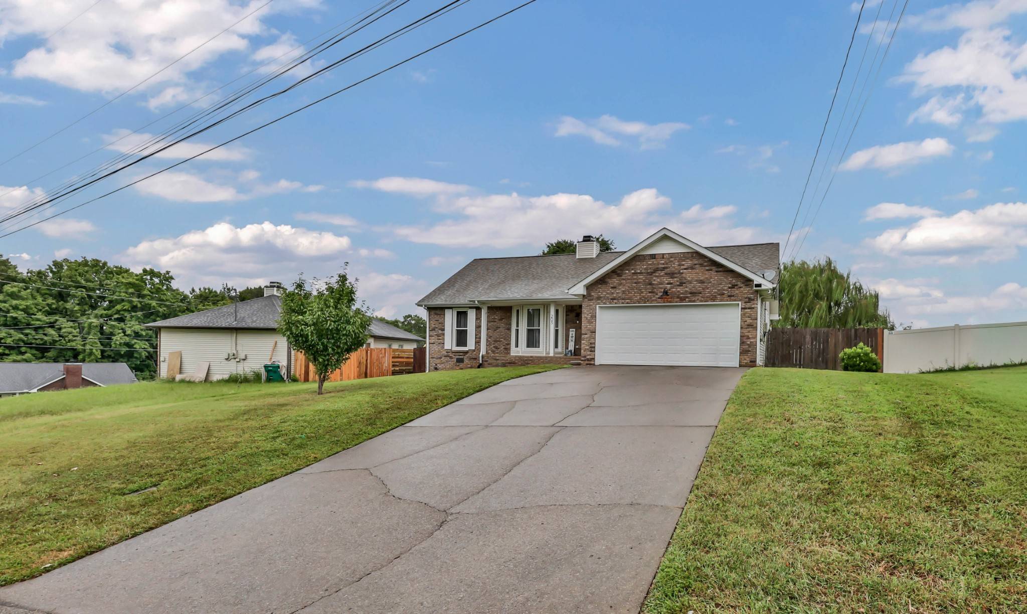 203 Parrot Dr, Clarksville, TN 37042