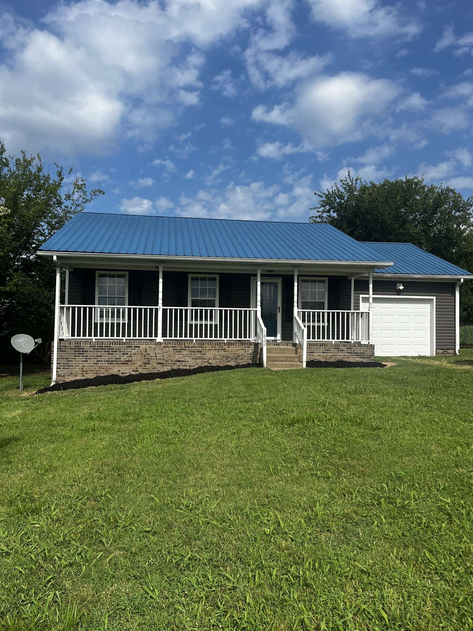 1822 Carneal Ln, Oak Grove, KY 42262