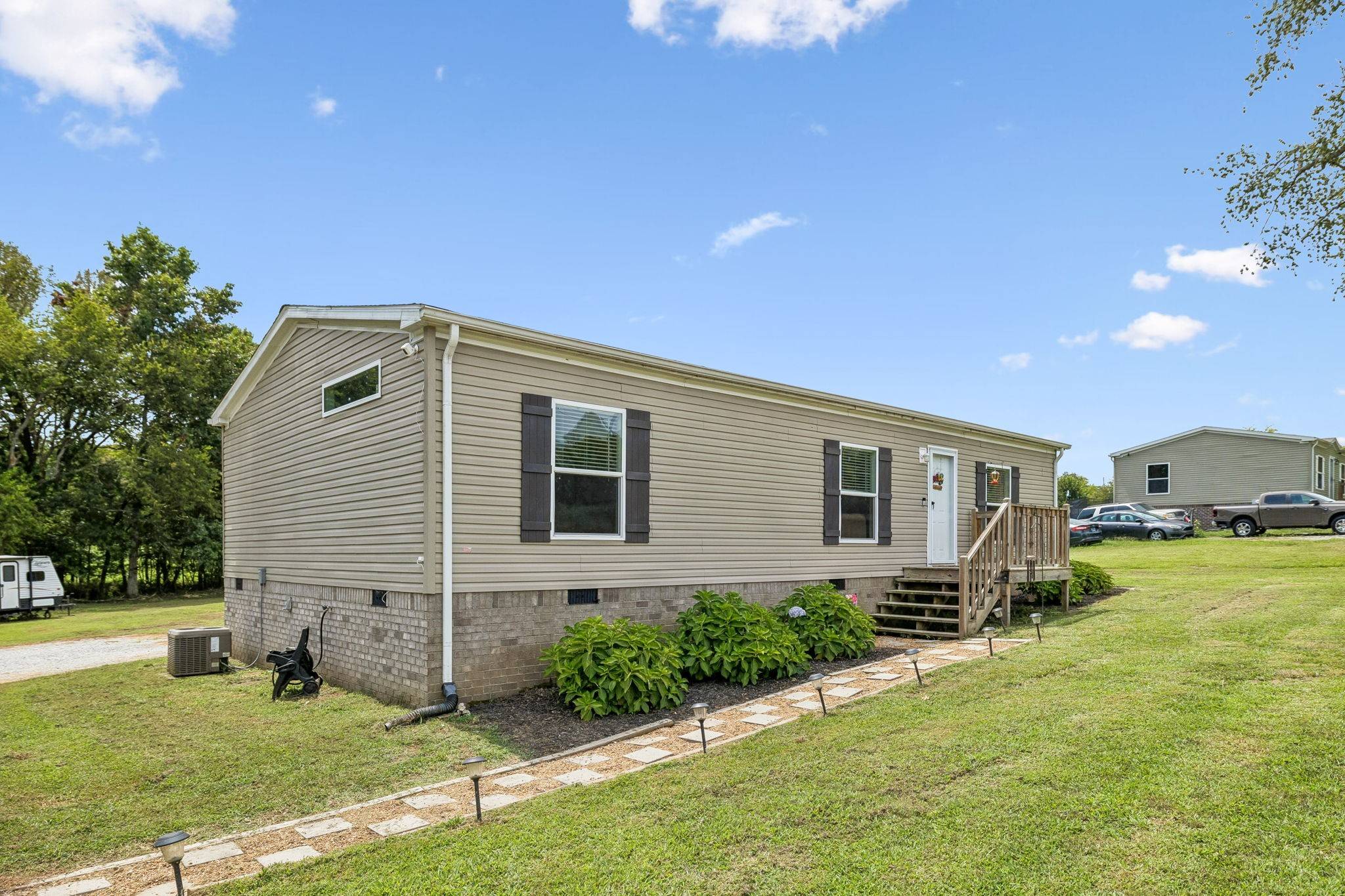 67 Duncan Rd, Hartsville, TN 37074