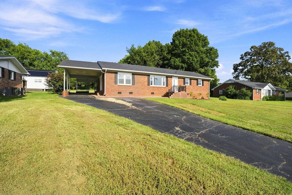 105 Tollgate Rd, Pulaski, TN 38478