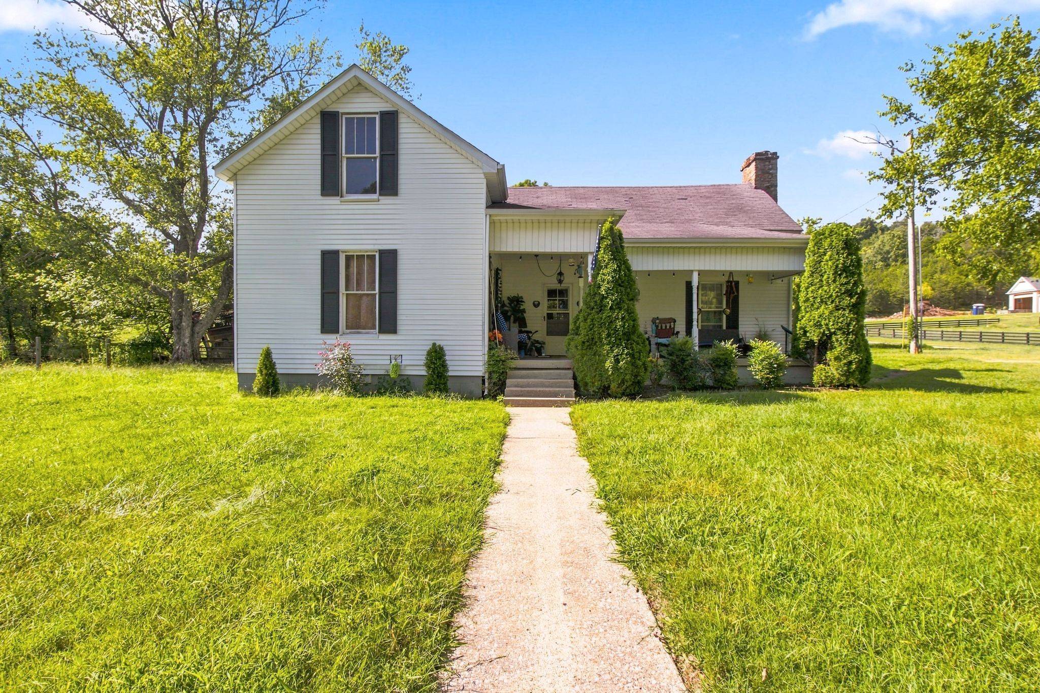 6889 Giles Hill Rd, College Grove, TN 37046