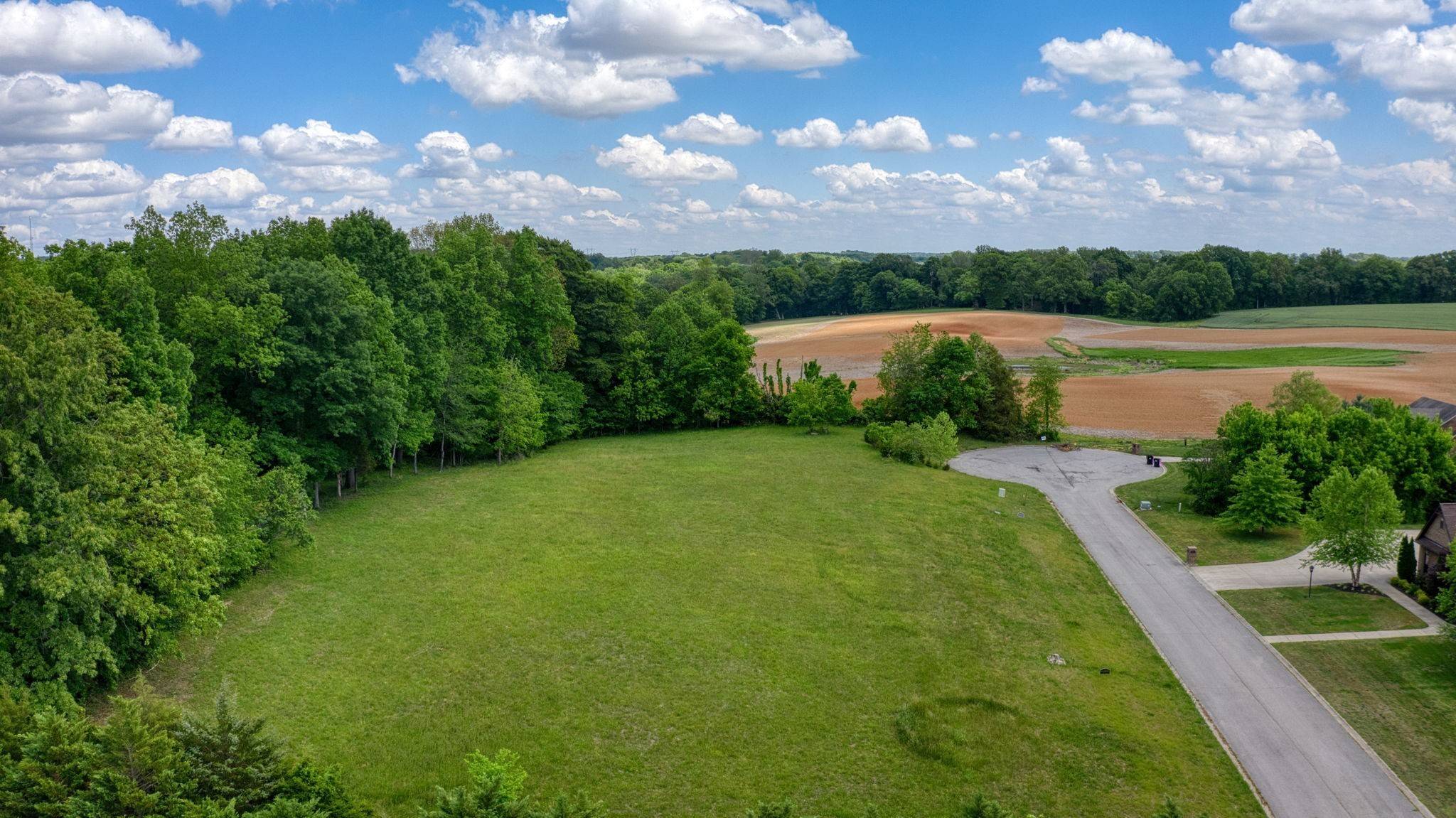 22 Port Royal Estate, Adams, TN 37010