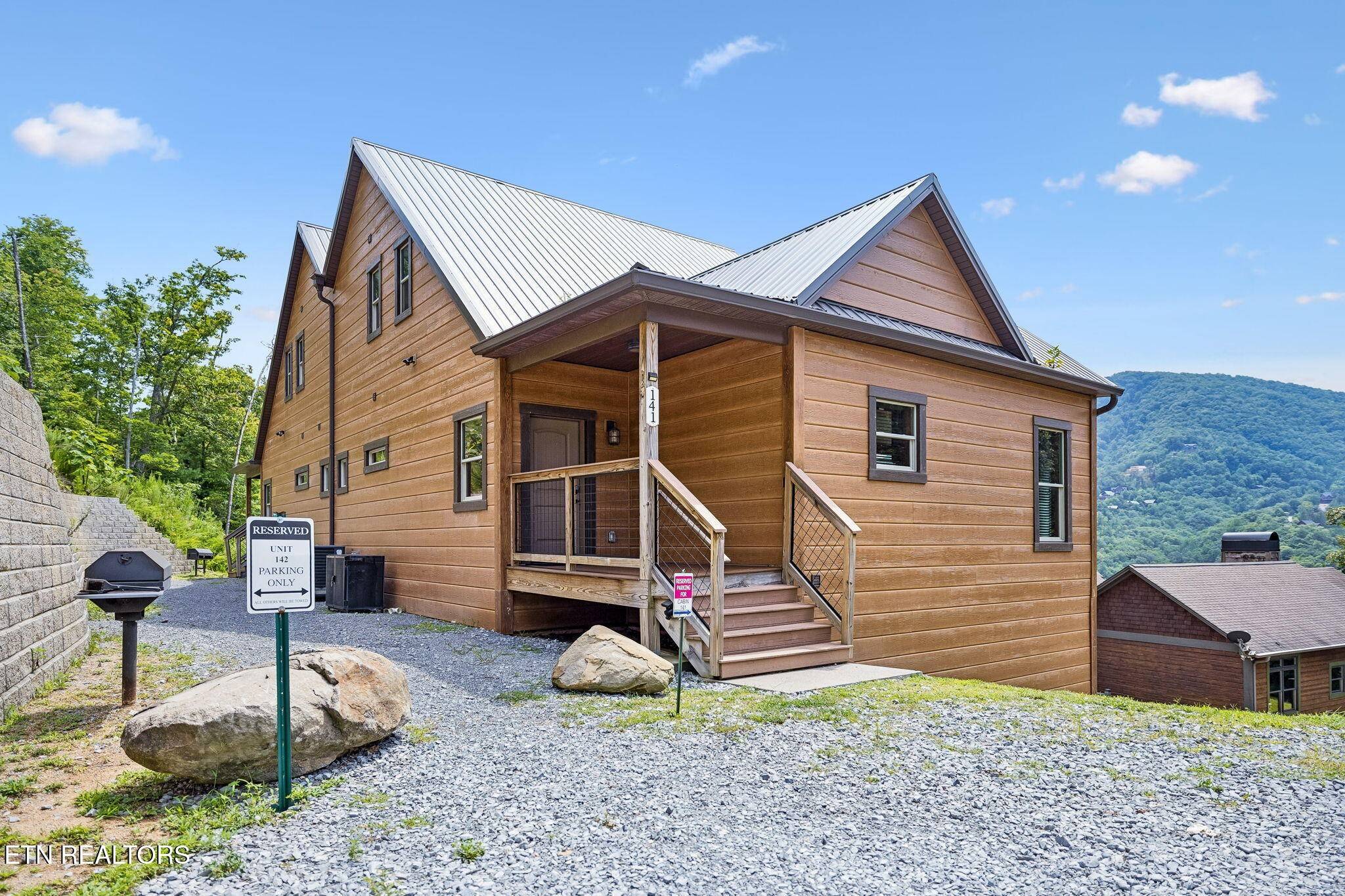 4228 Wears Valley Rd #UNIT 141, Sevierville, TN 37862