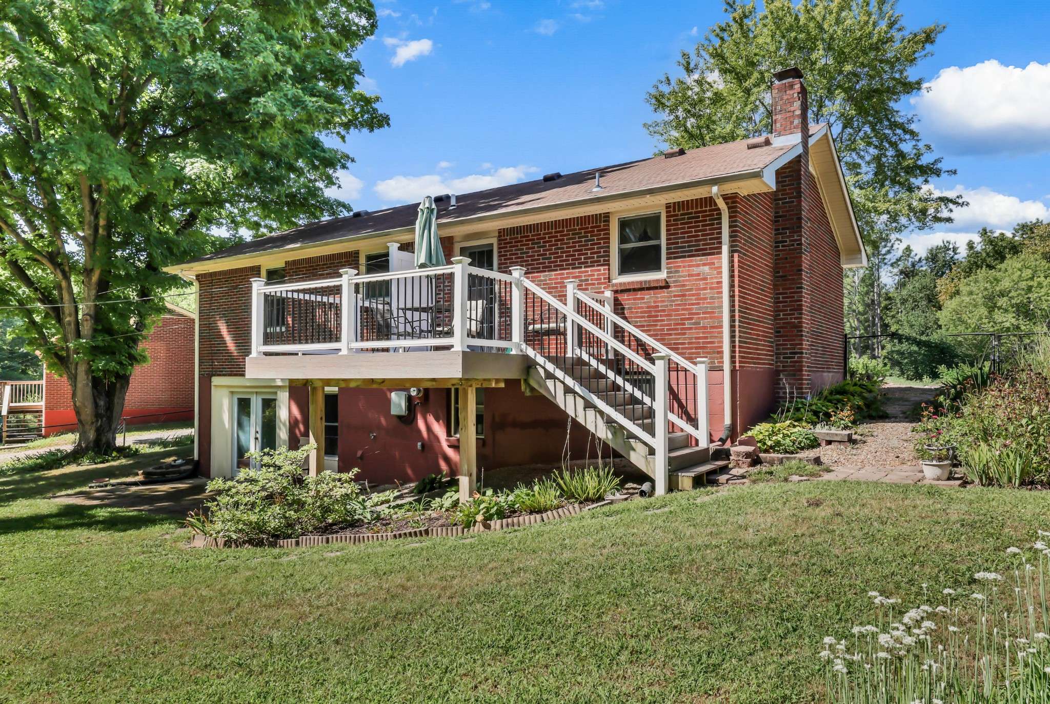 446 Oriole Cir, Clarksville, TN 37043