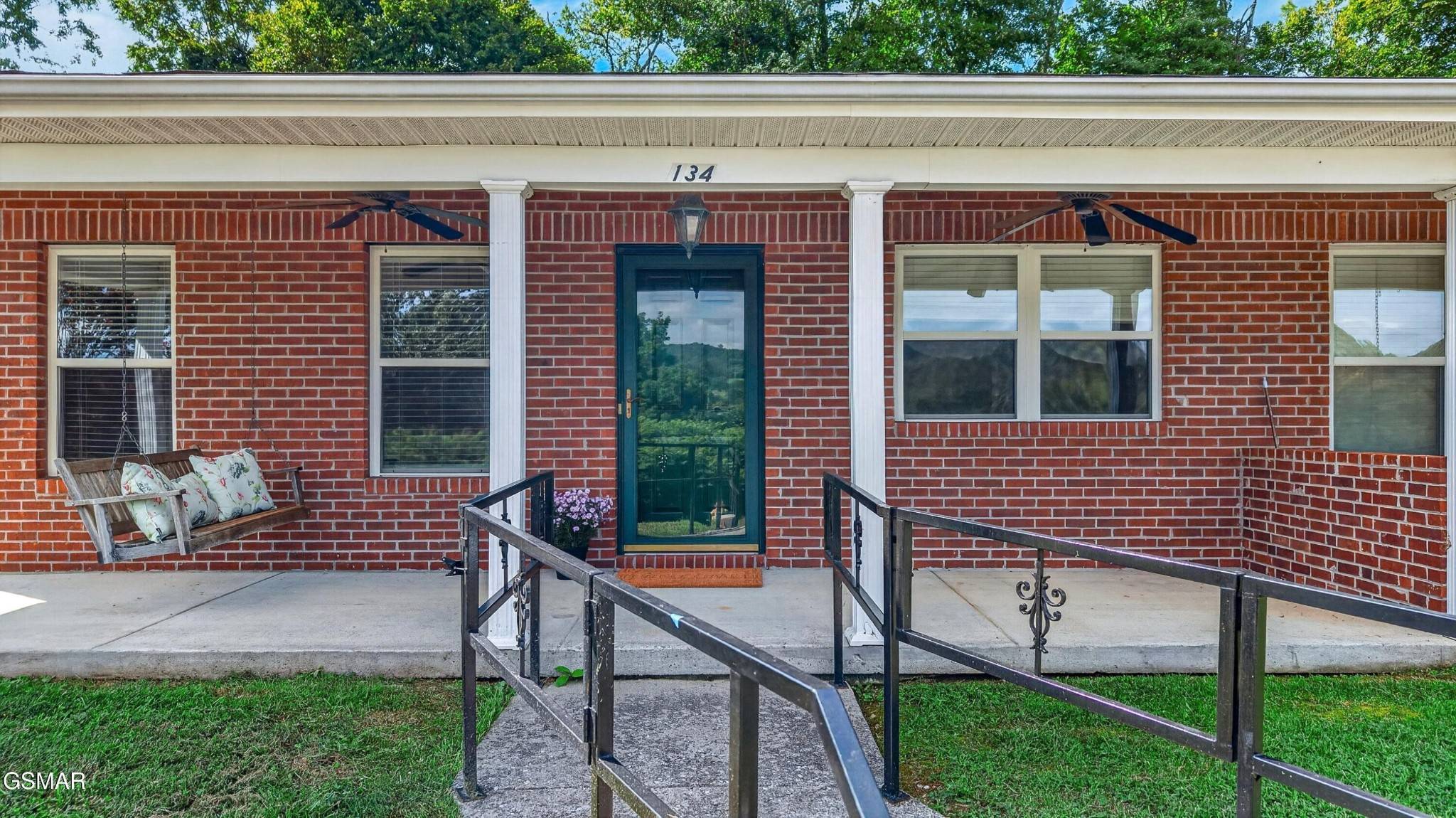 134 Hackberry Way, Dandridge, TN 37725